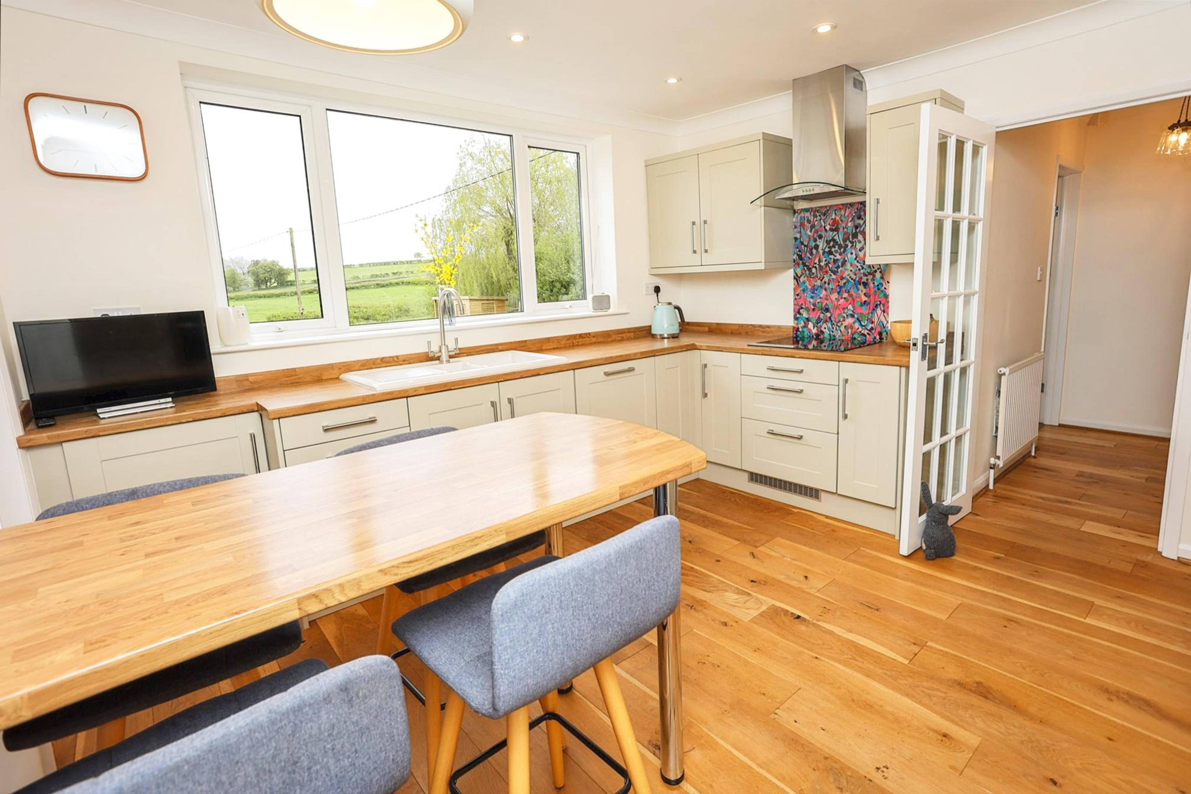 Kitchen/Breakfast