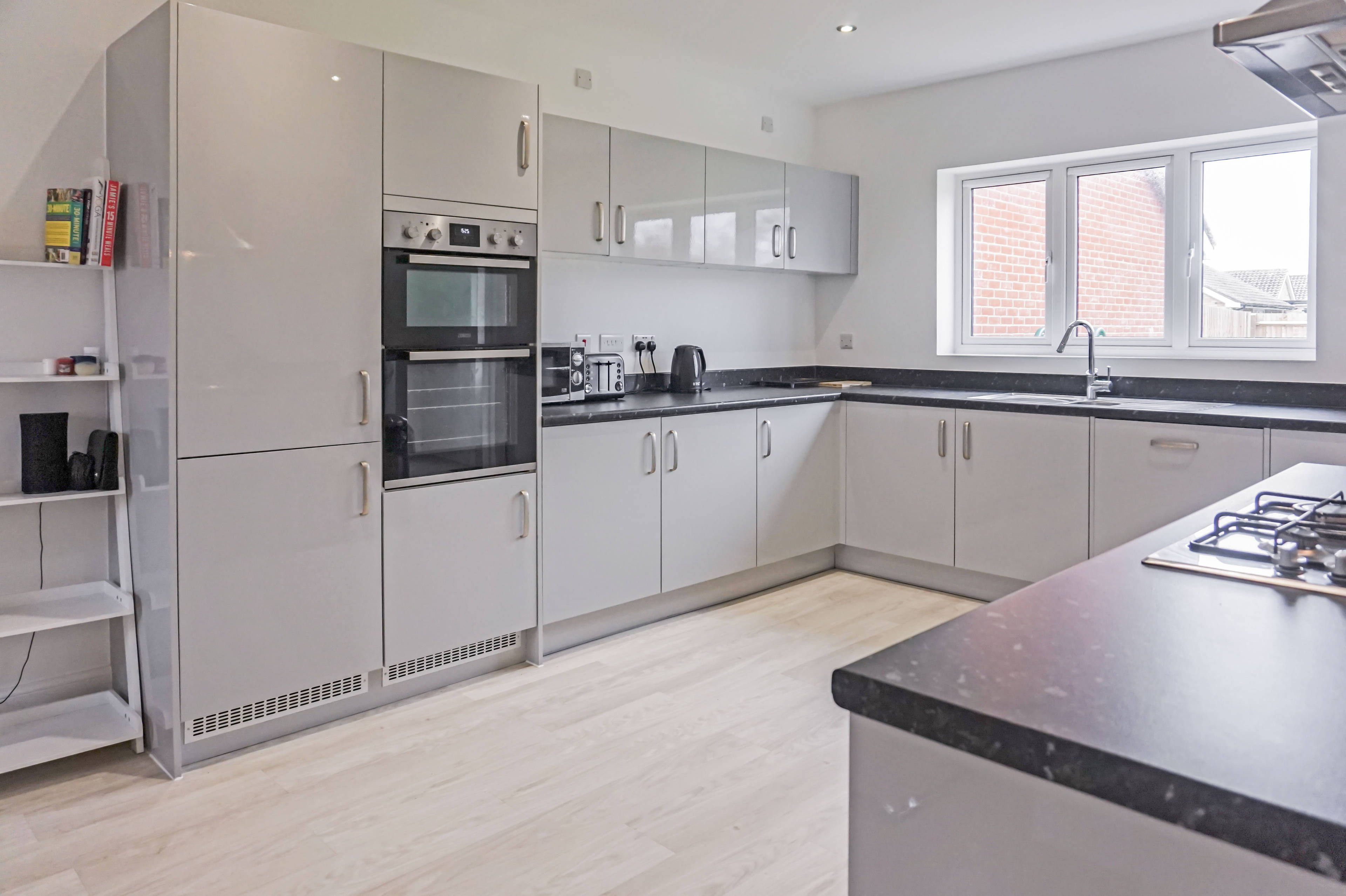Kitchen/Breakfast