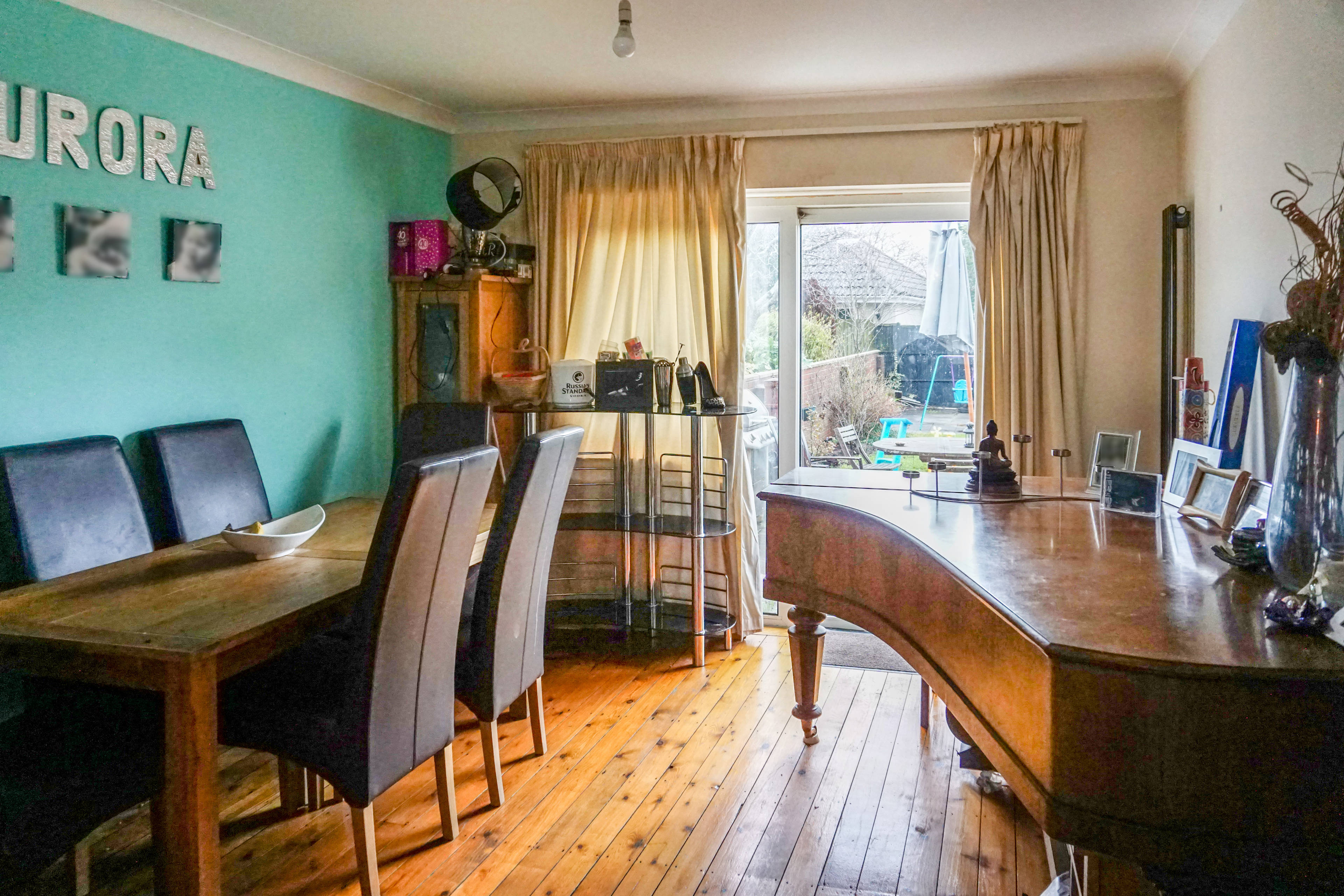 Lounge/Dining Room
