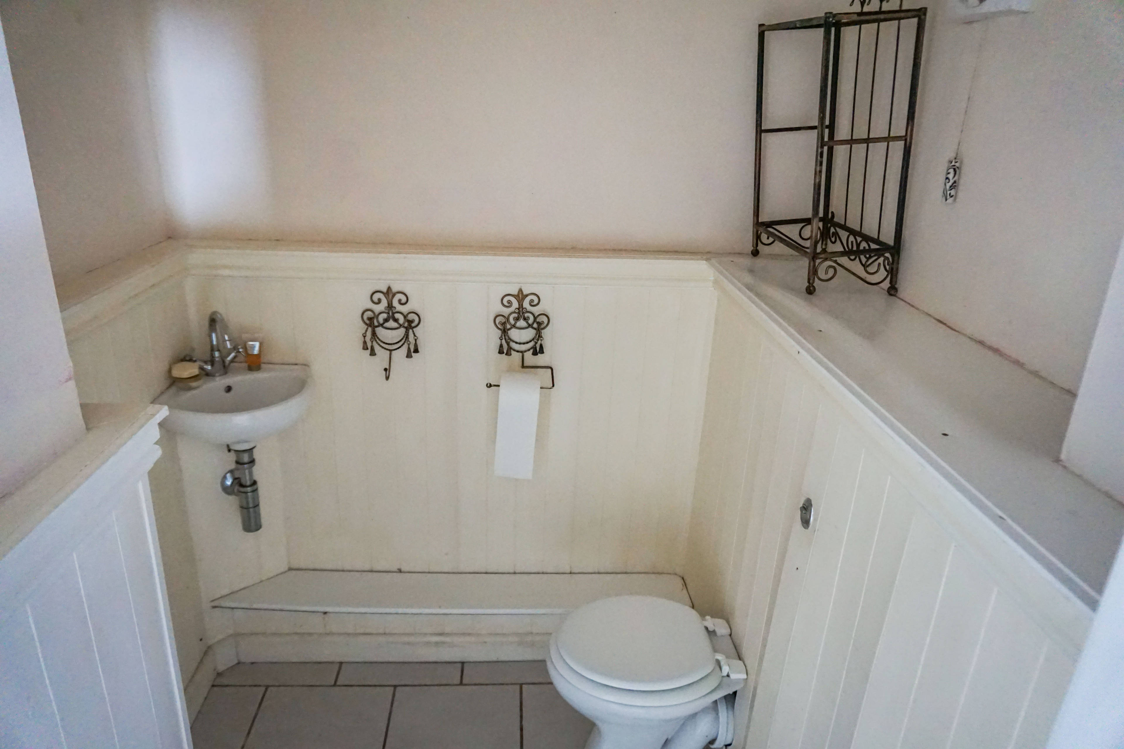 Downstairs Cloakroom