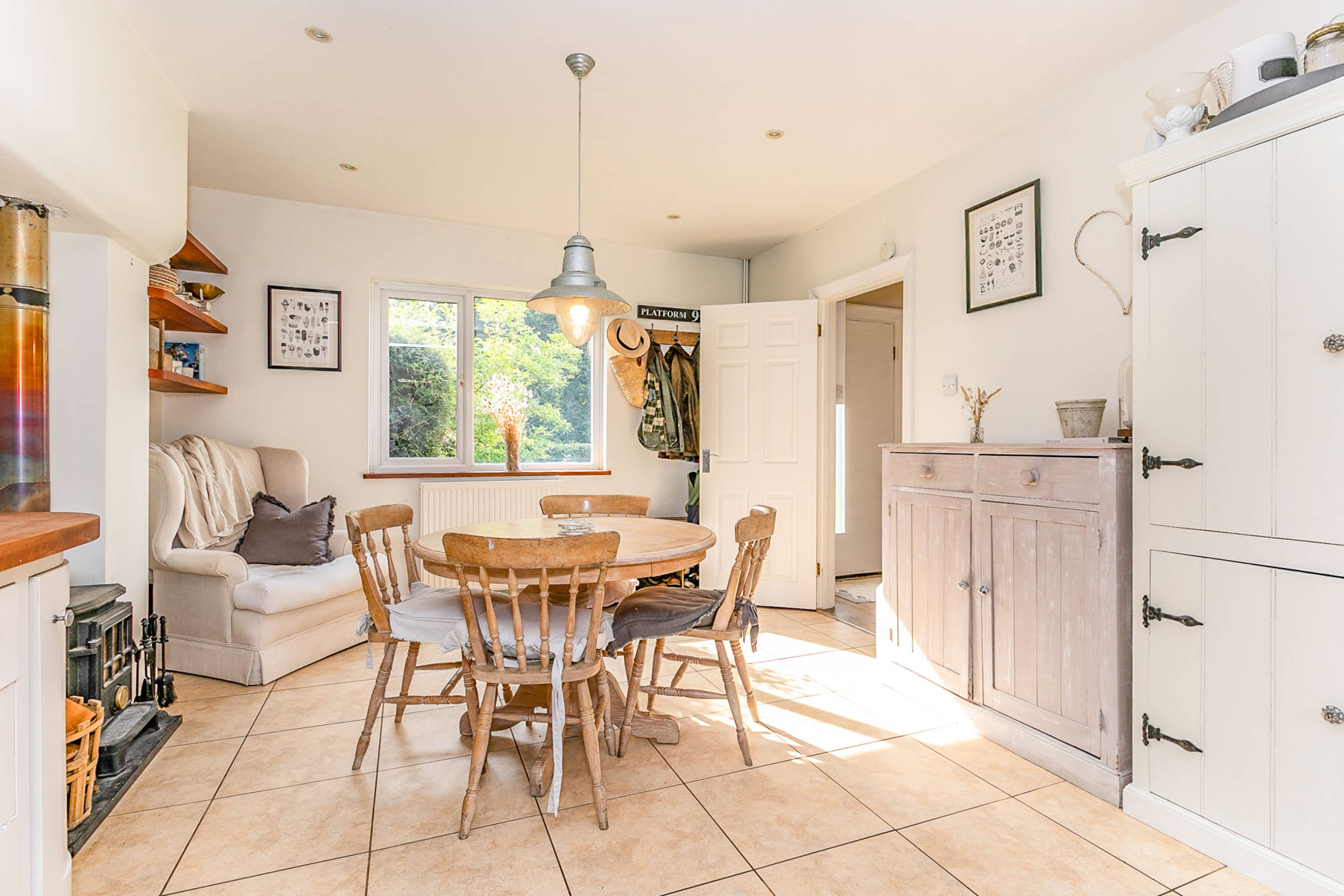 Kitchen/Breakfast
