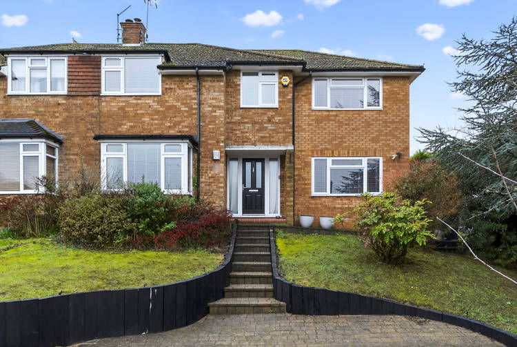 4 bedroom semi-detached house