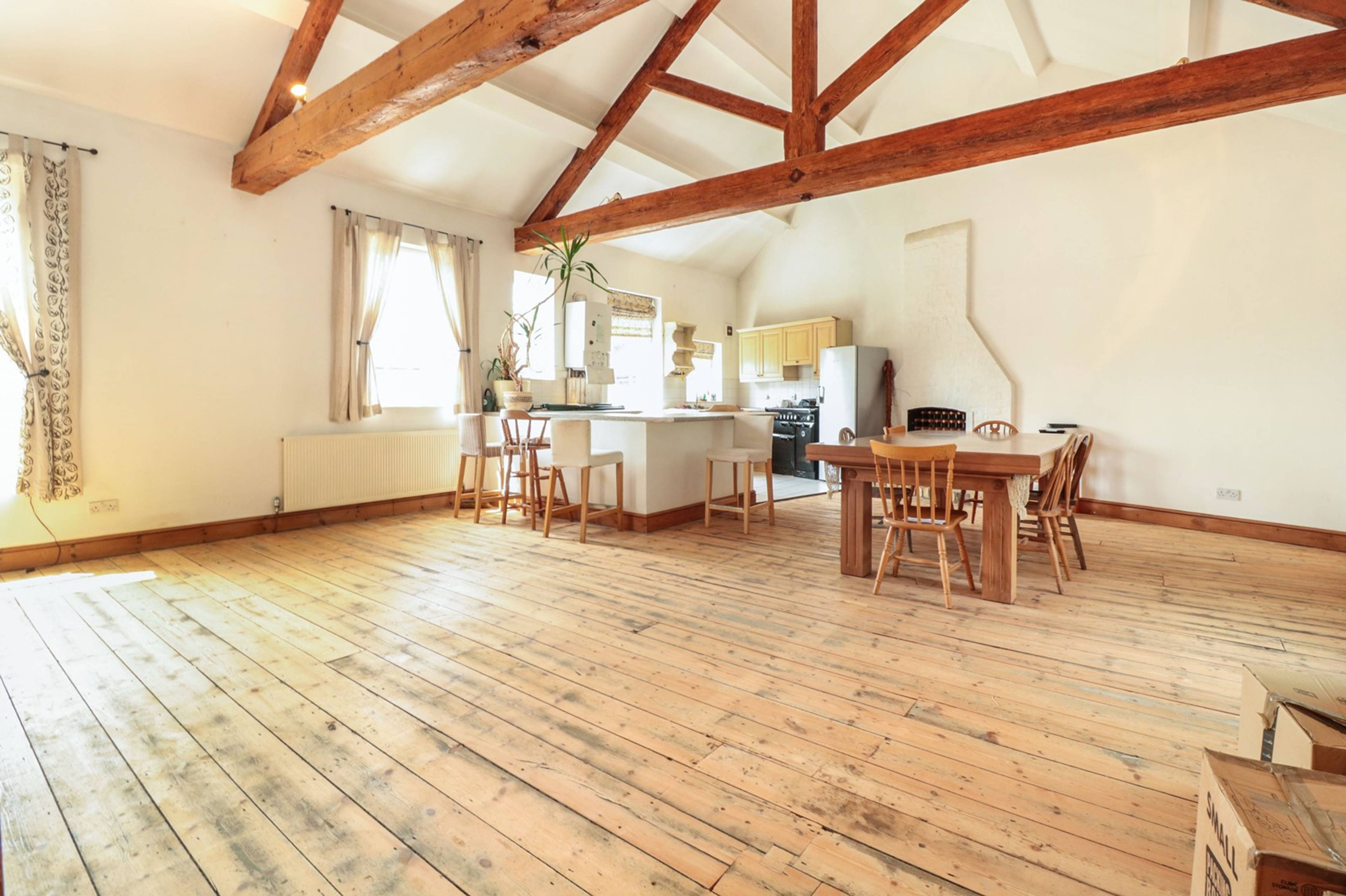 Lounge / Kitchen