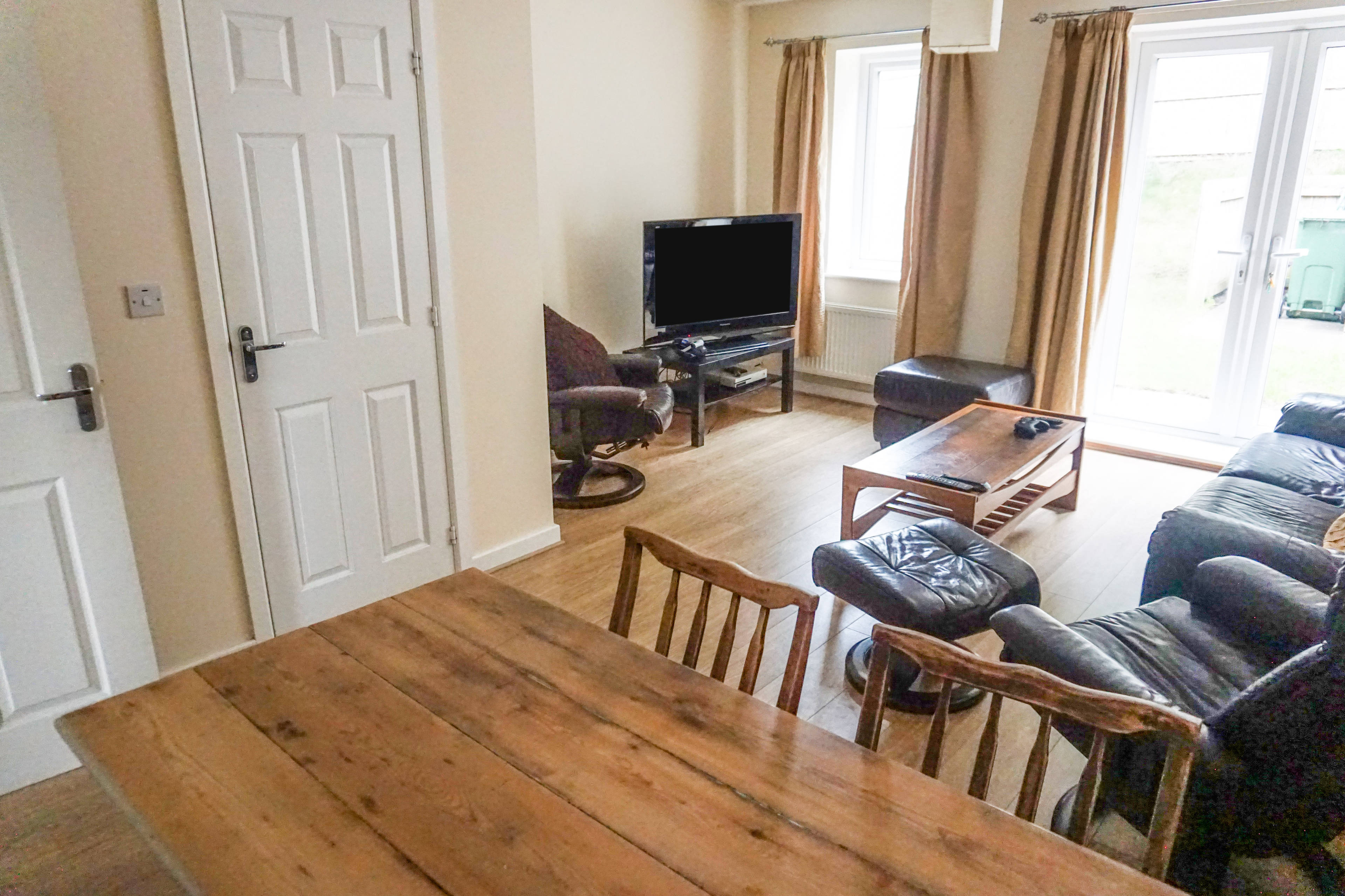 Lounge/Dining Room