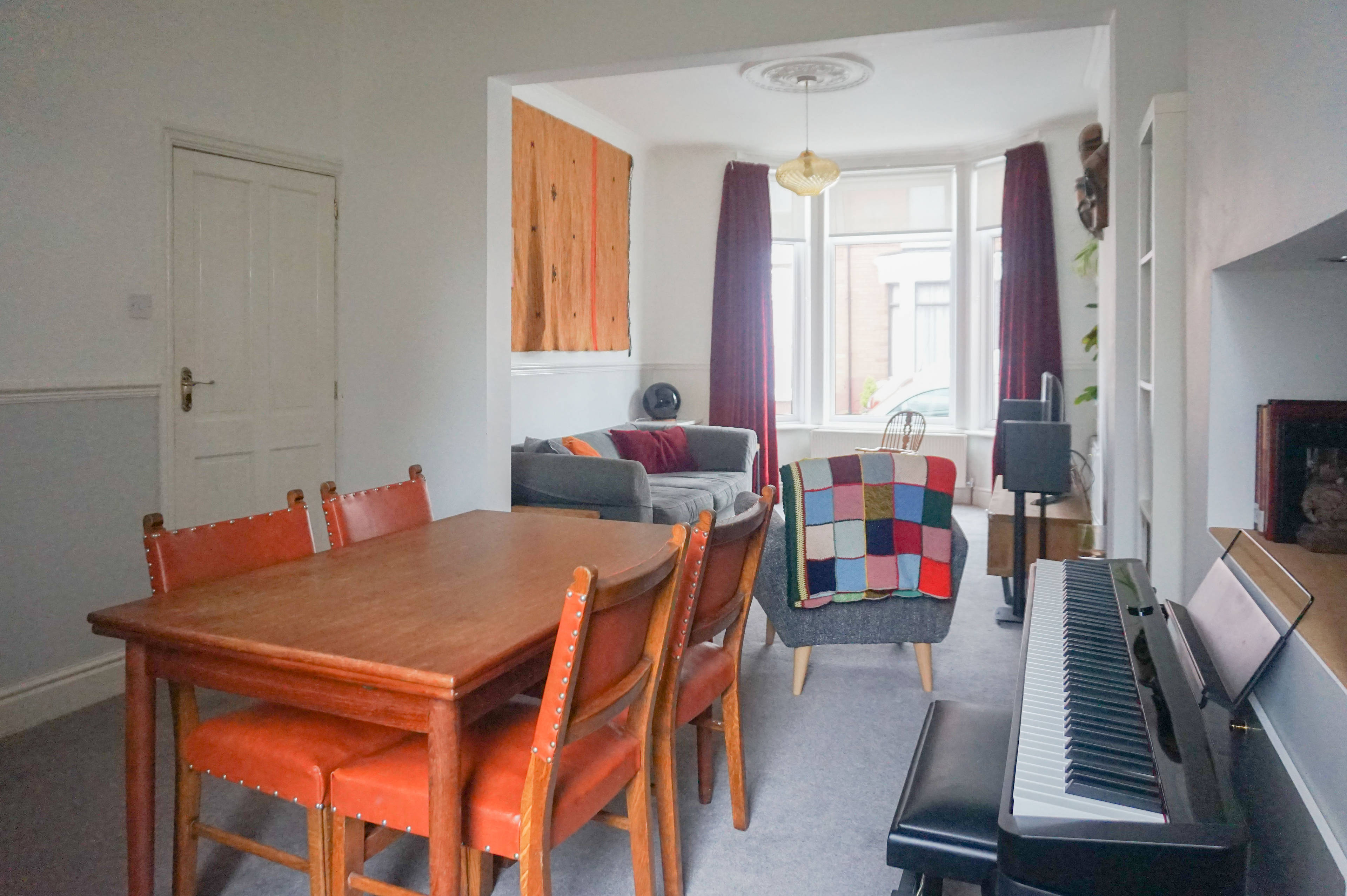 Lounge/Dining Room