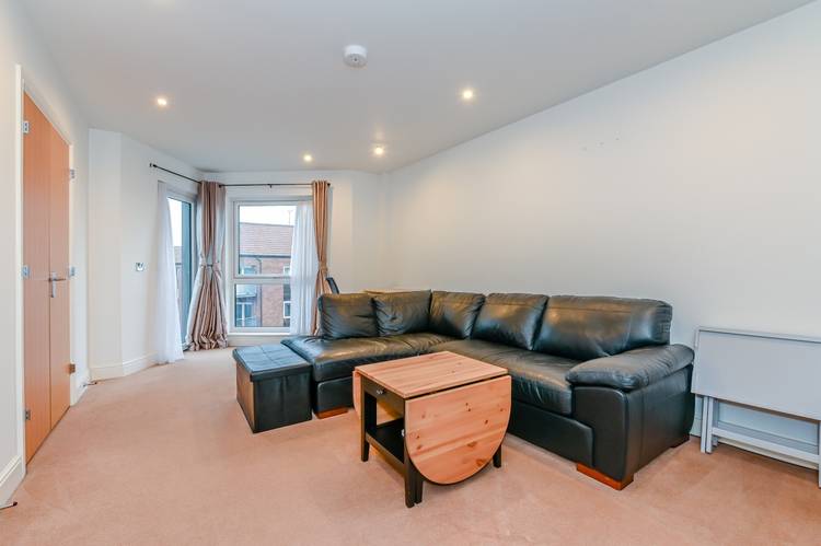 2 bedroom flat