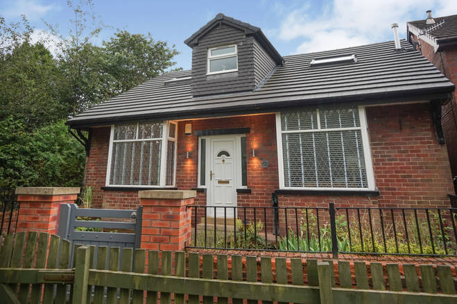 3 bedroom detached house for sale in Robert Street, Stubbins ...