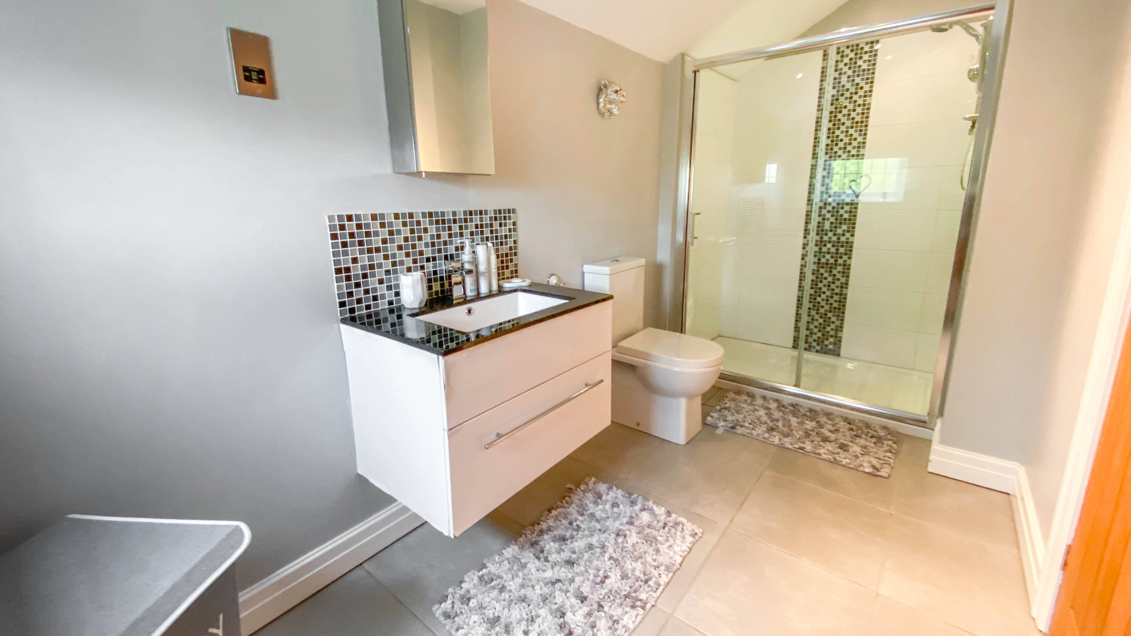 Master En-suite
