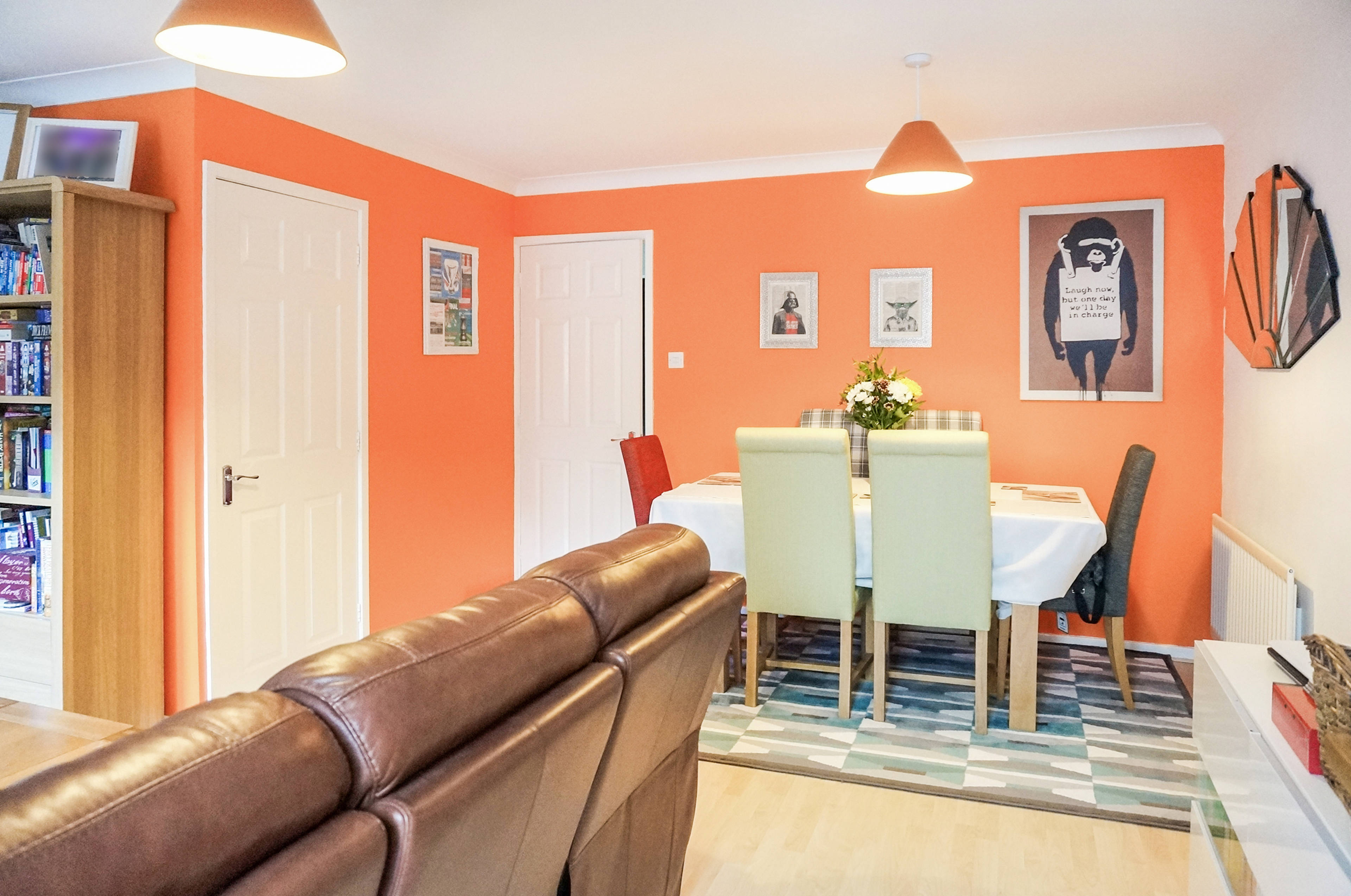 Lounge/Dining Room