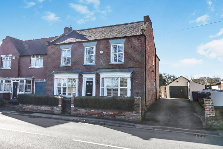 4 bedroom detached house