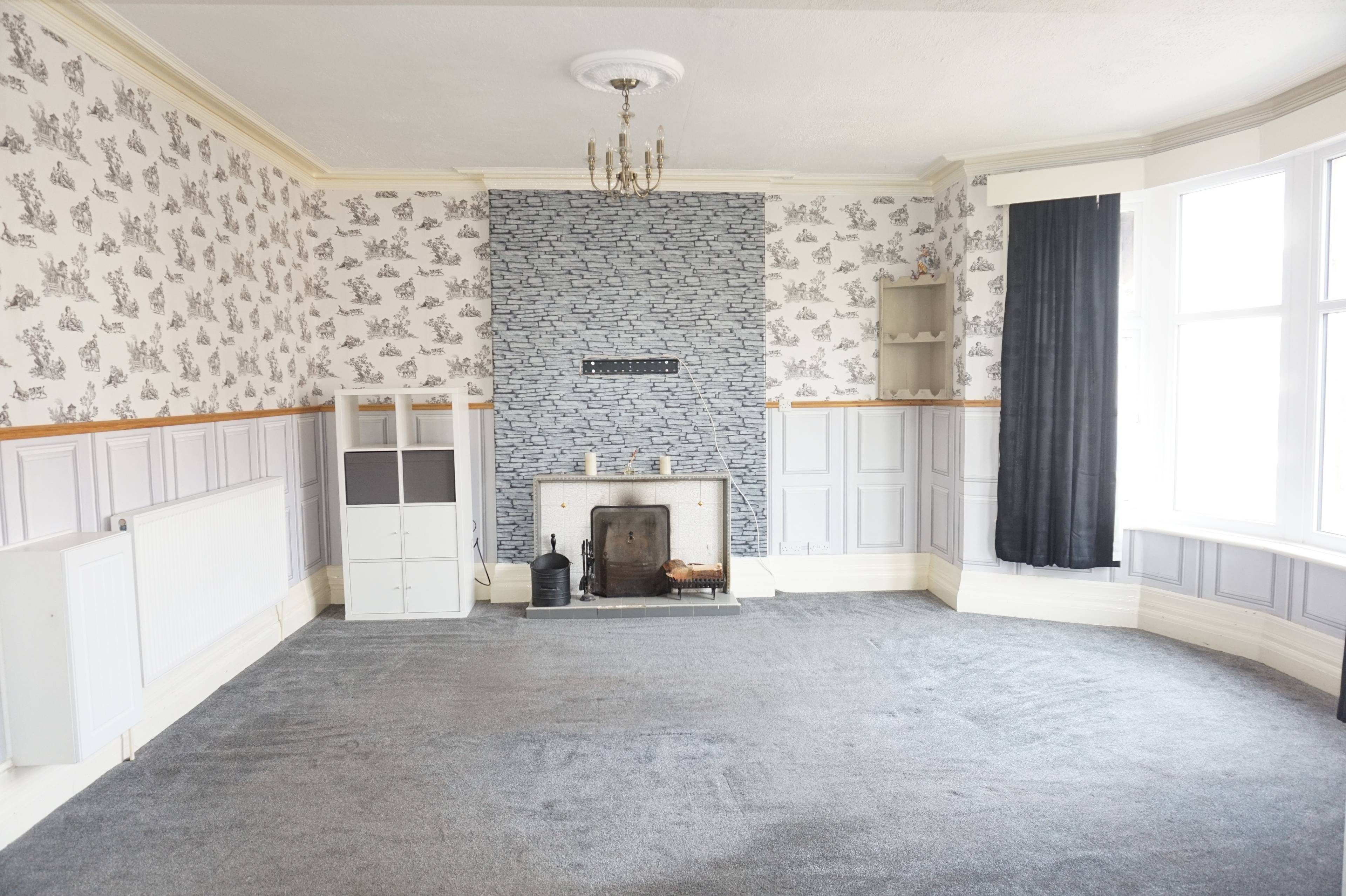 Lounge / Kitchen