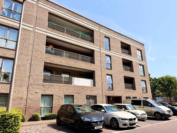 1 bedroom flat
