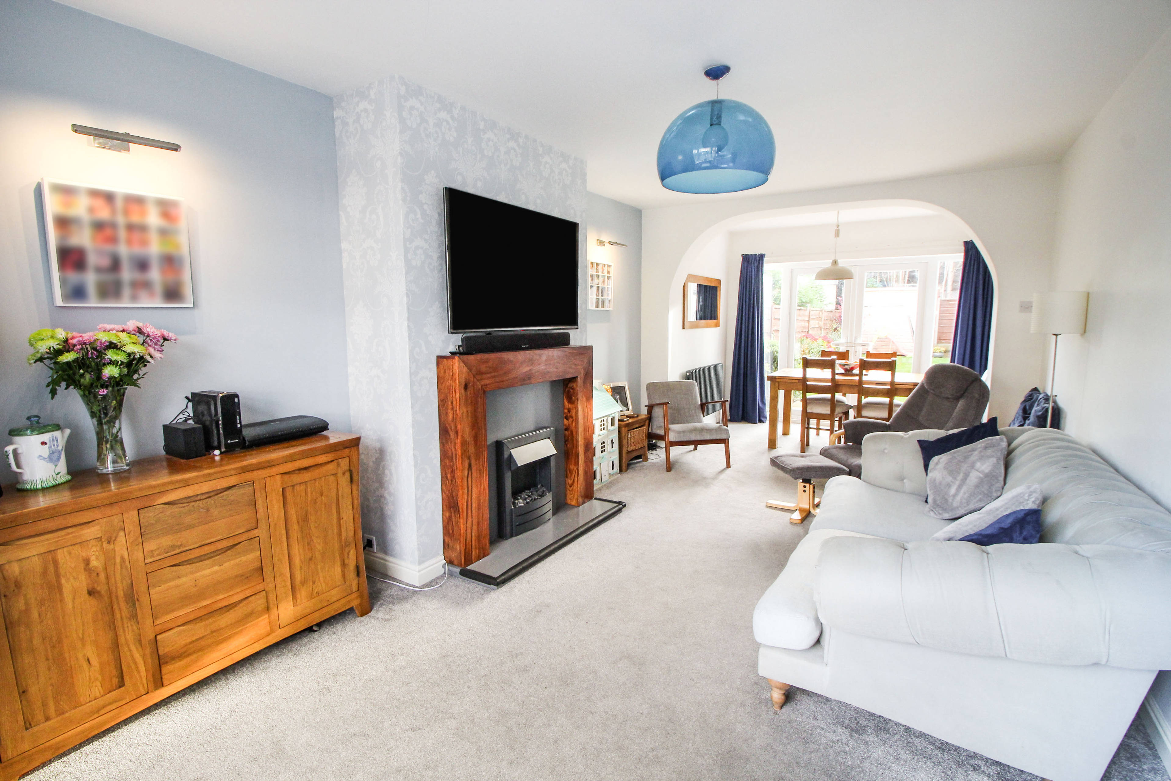 Lounge/Dining Room