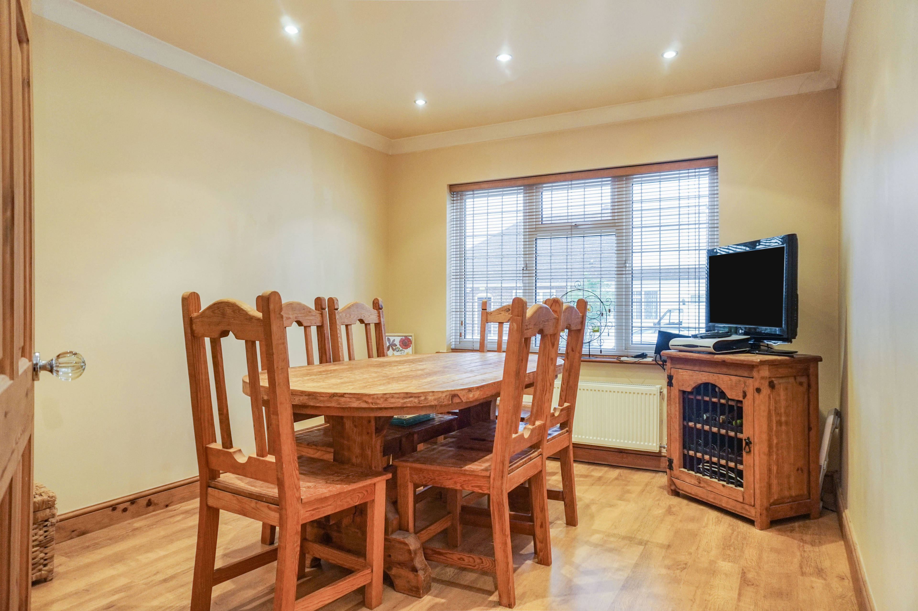 Dining Room/Bedroom