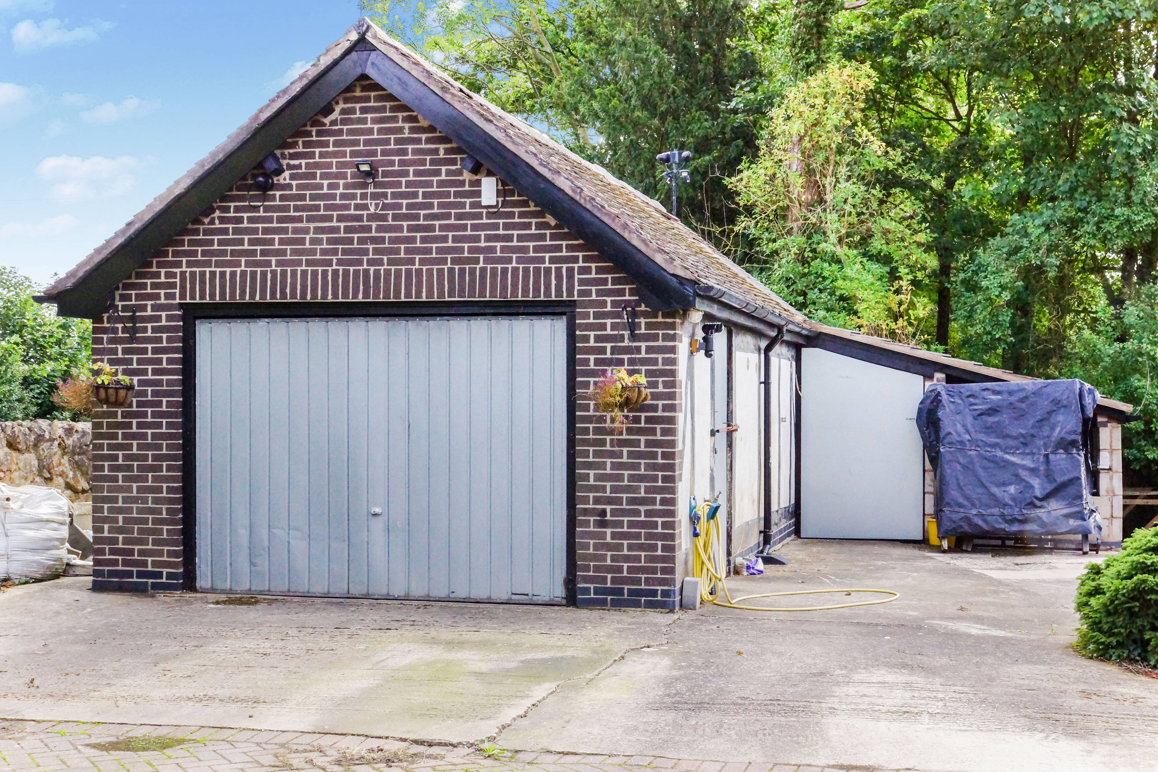garage
