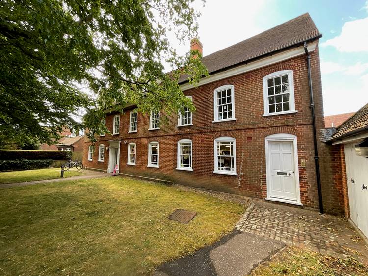 2 bedroom flat