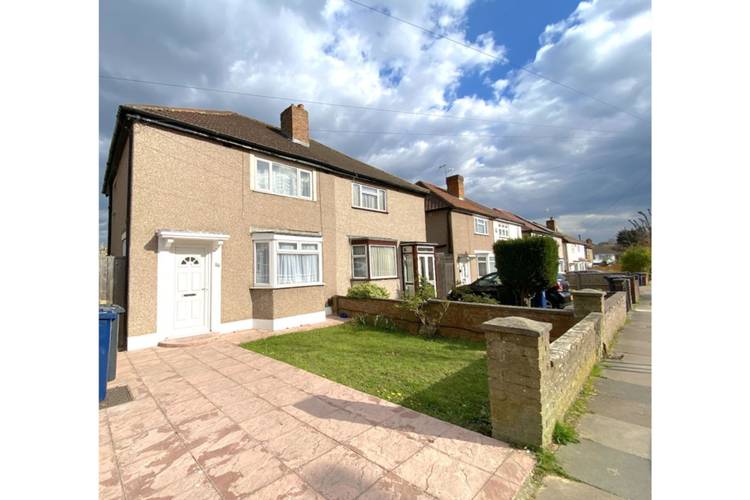 3 bedroom semi-detached house