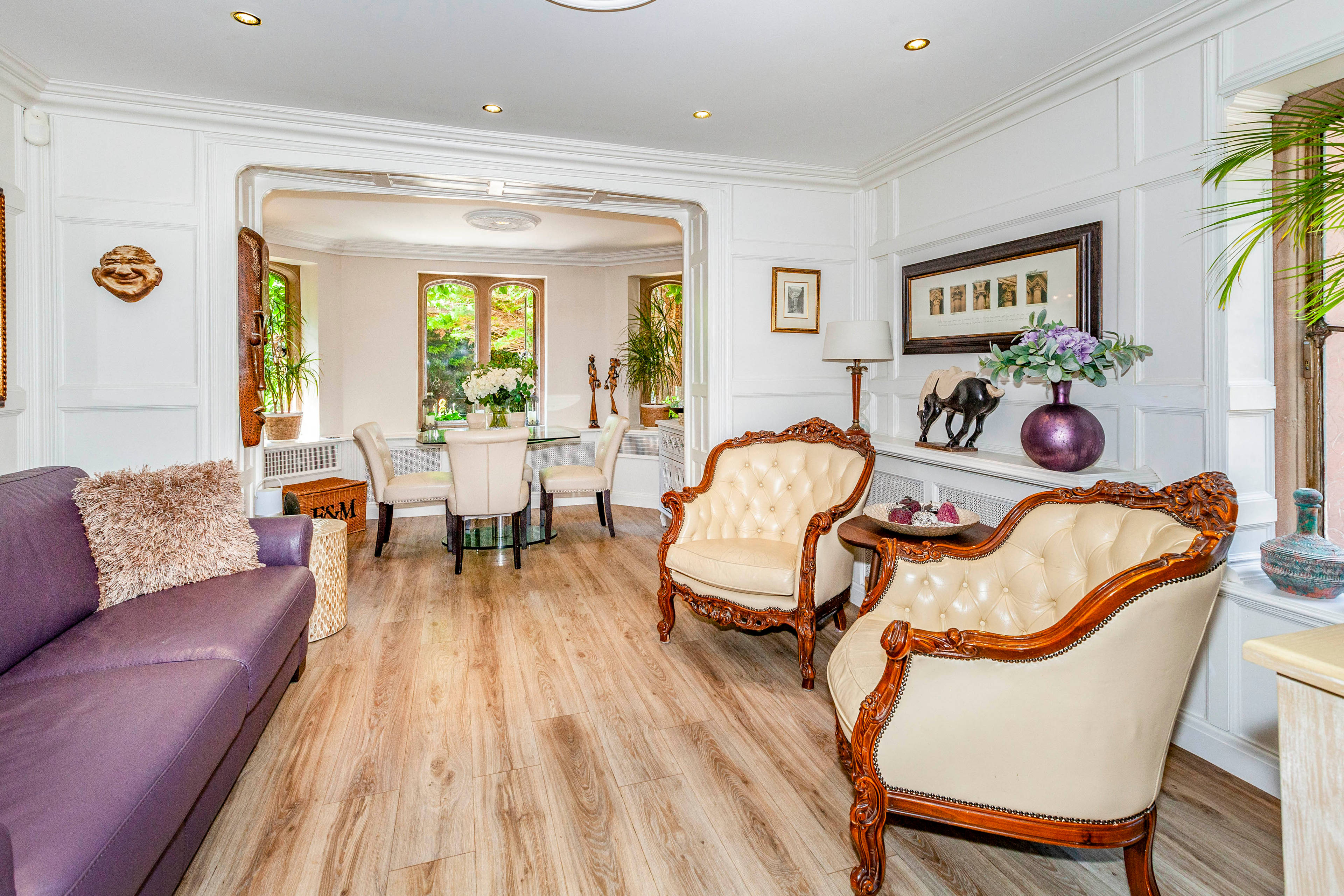 Lounge/Dining Room