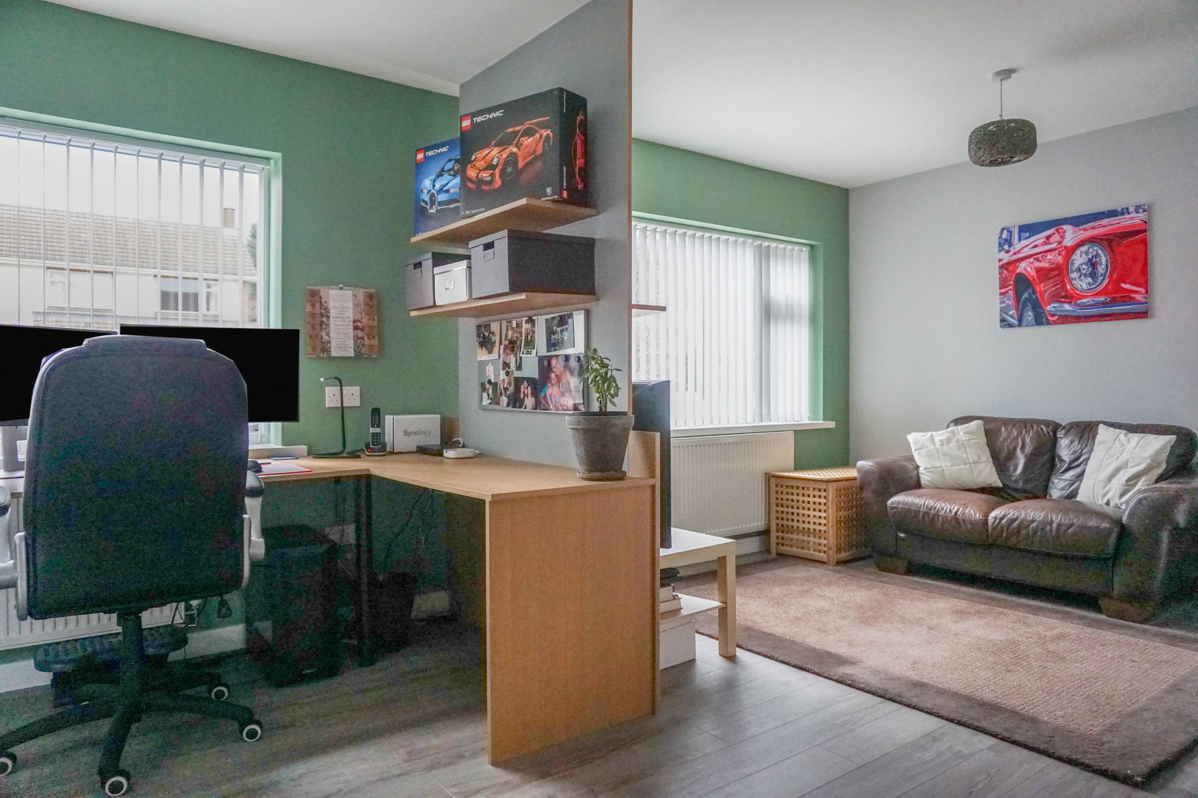 Snug / Office