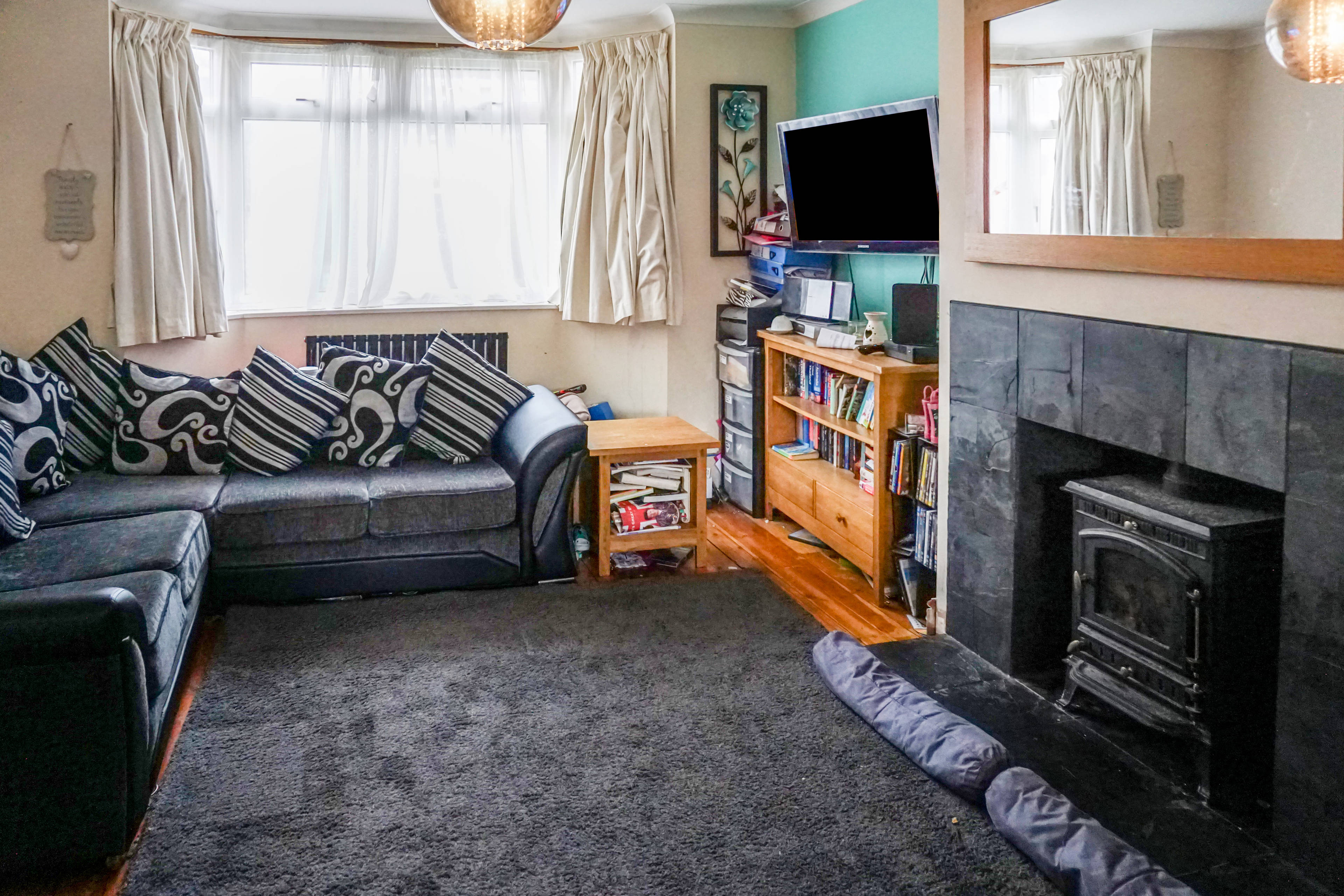 Lounge/Dining Room