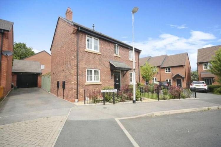 3 bedroom detached house