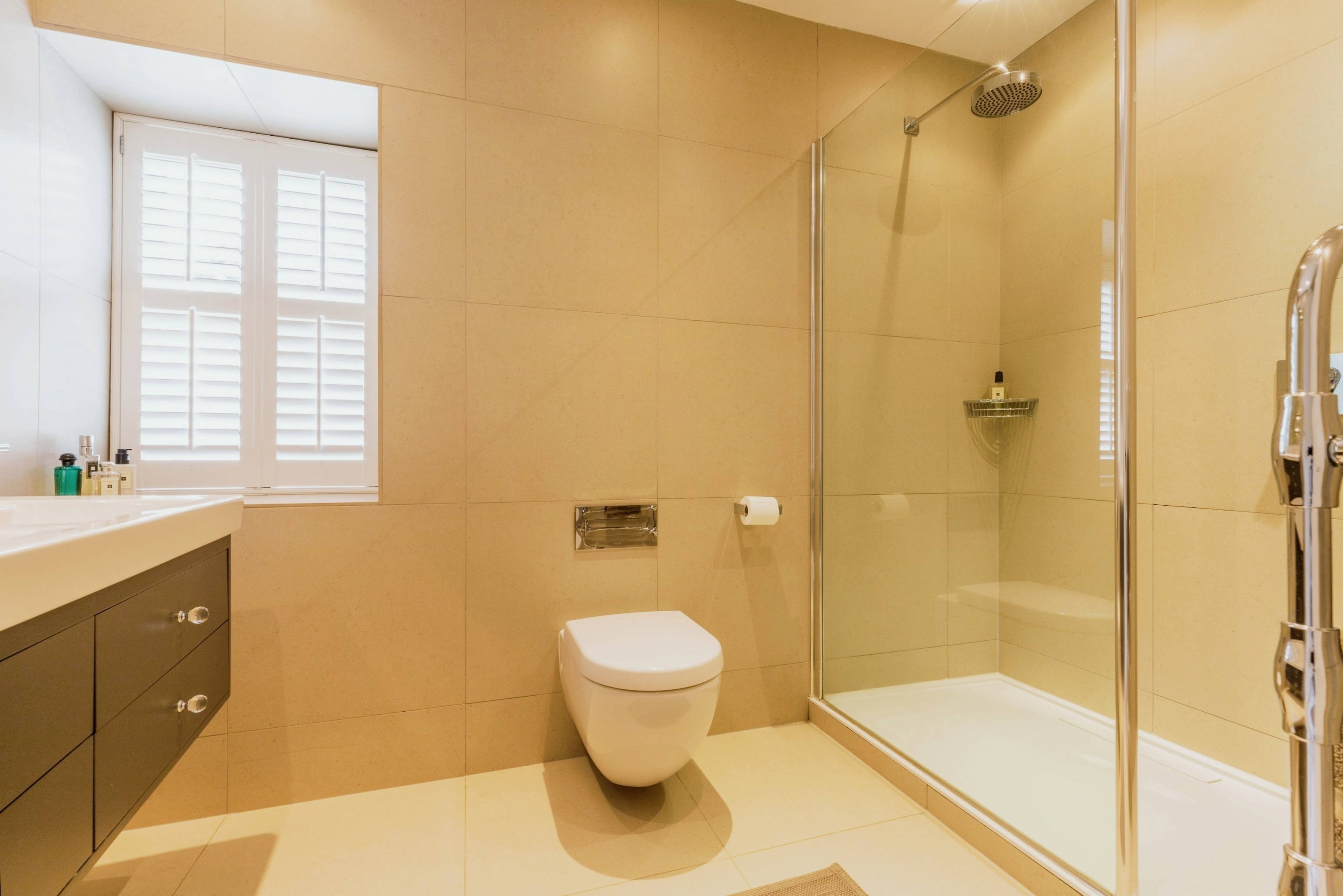 En-suite One