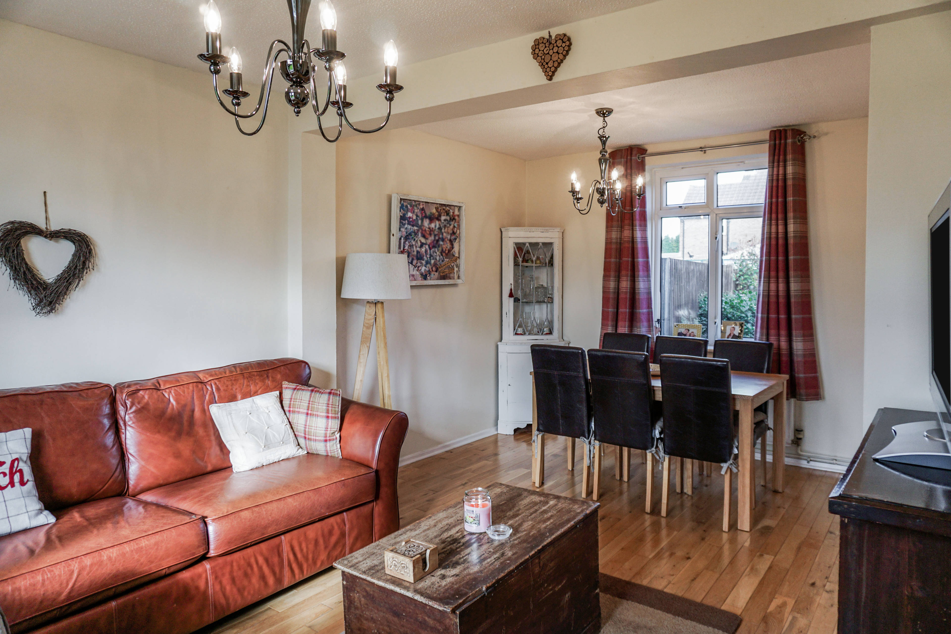 Lounge/Dining Room