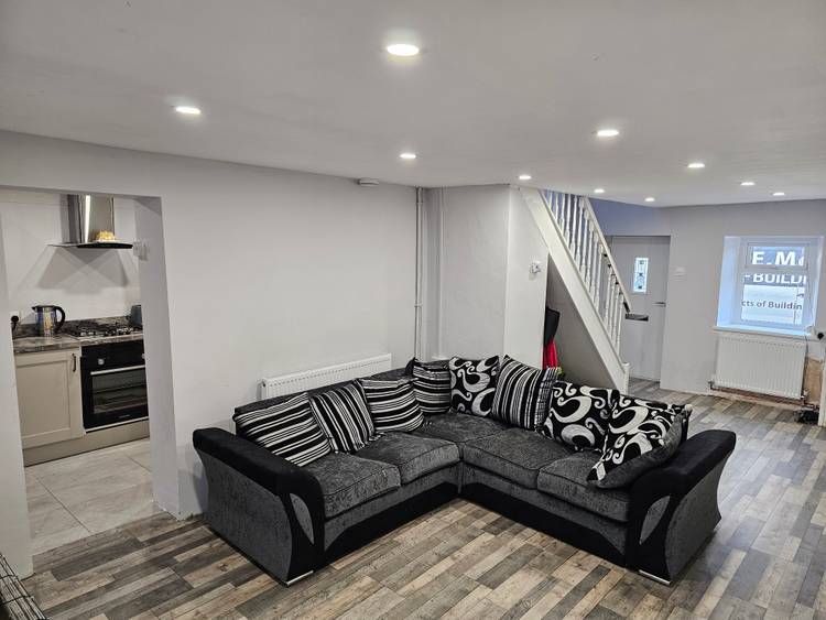 3 bedroom terraced house