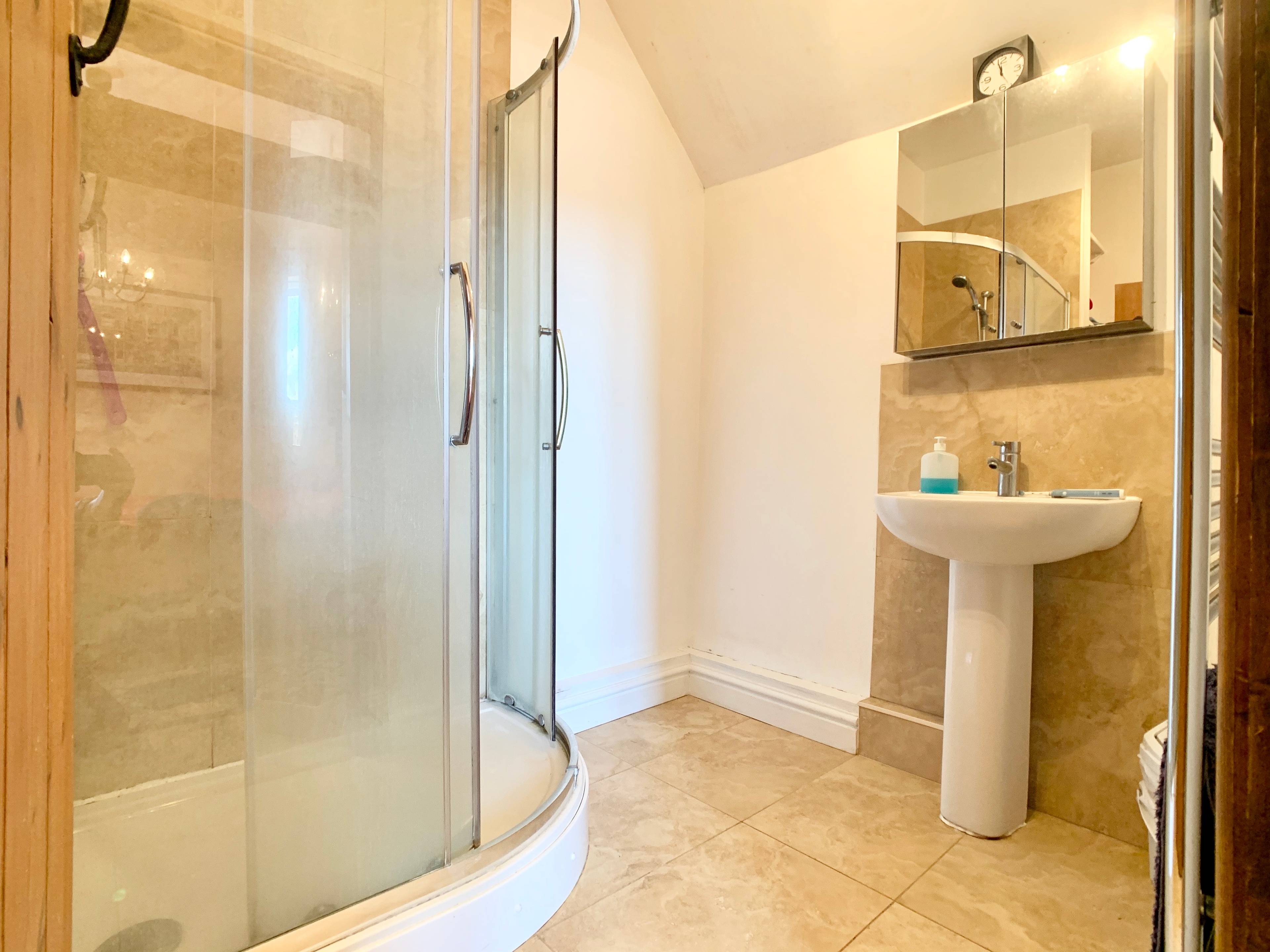 Master En-suite