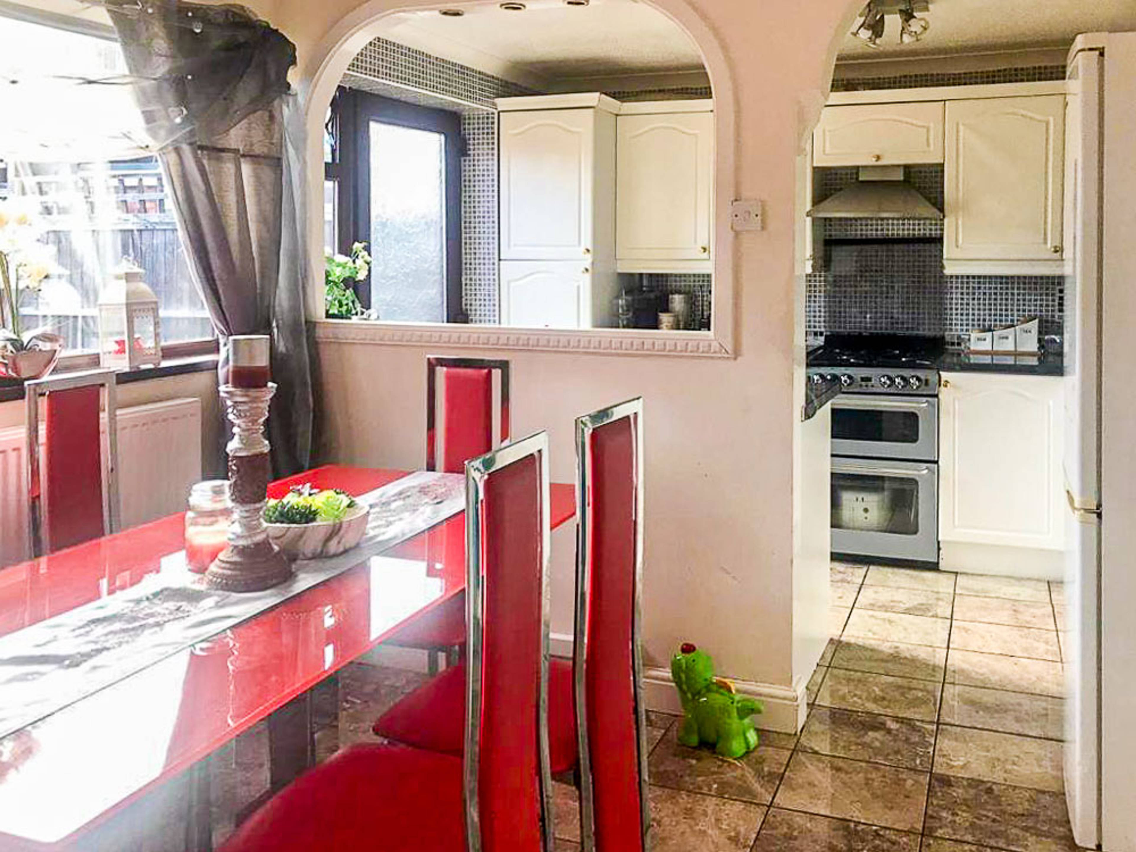 Kitchen/Dining Room