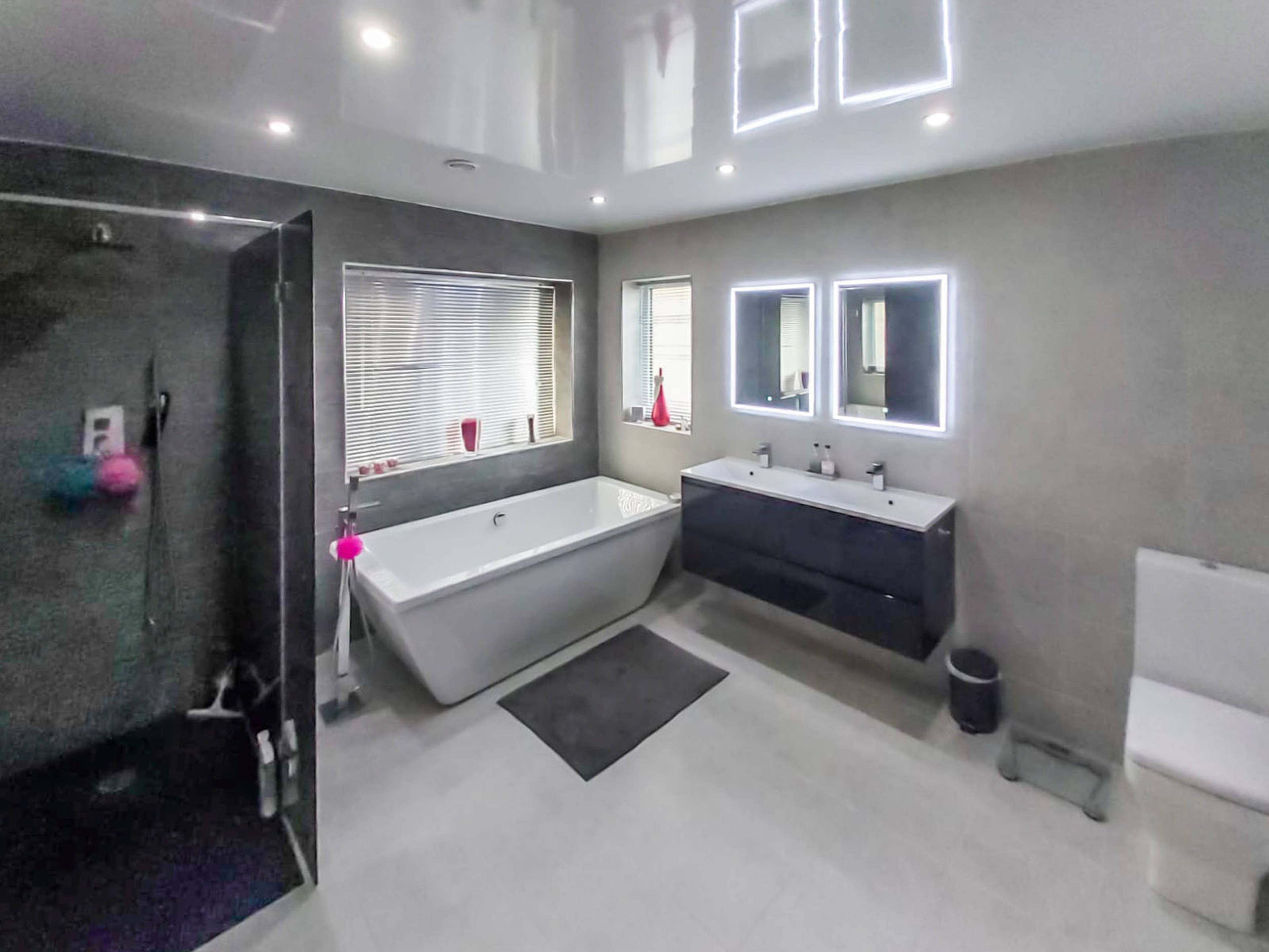 Master En-suite