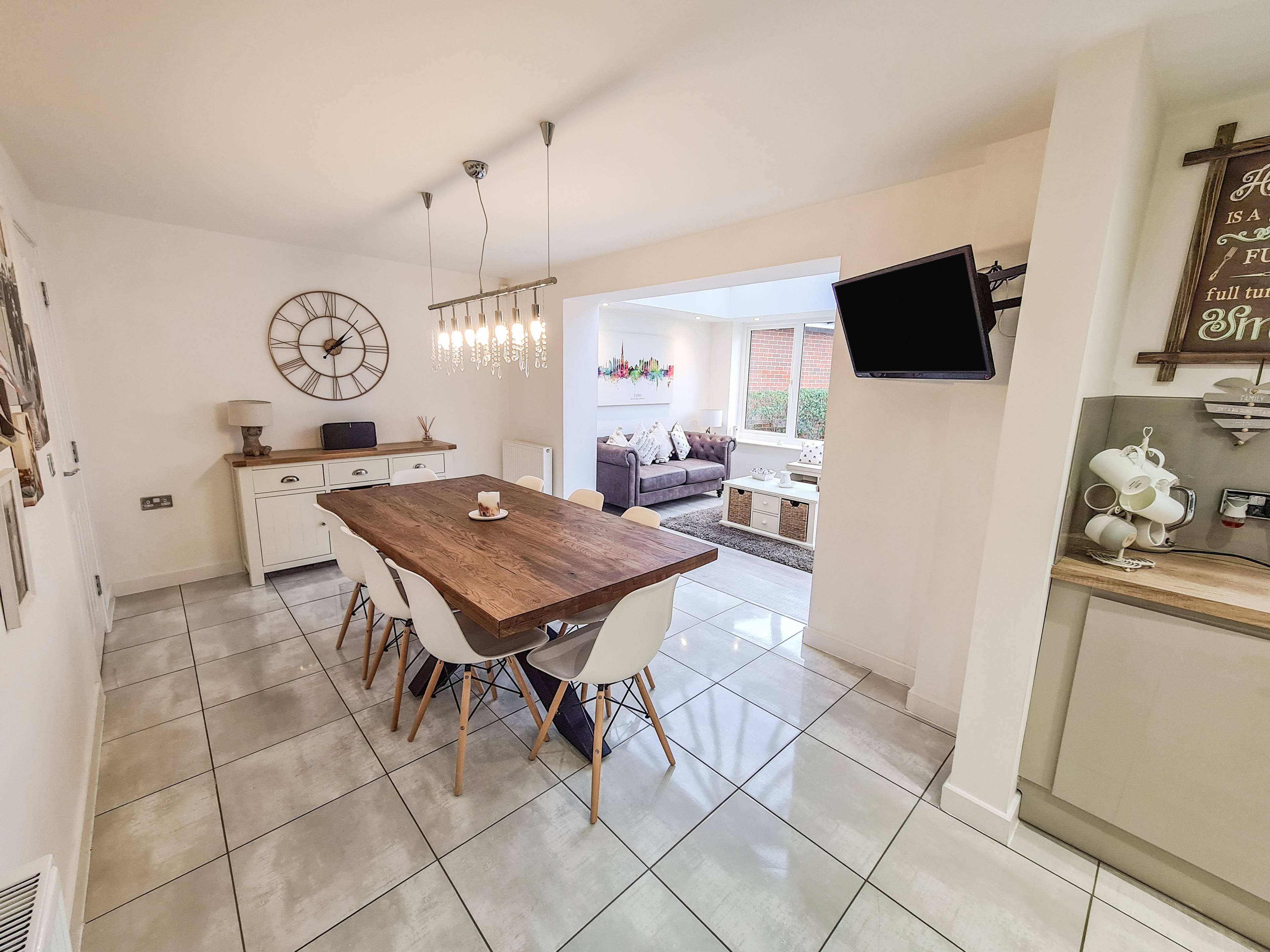 Kitchen/dining Room