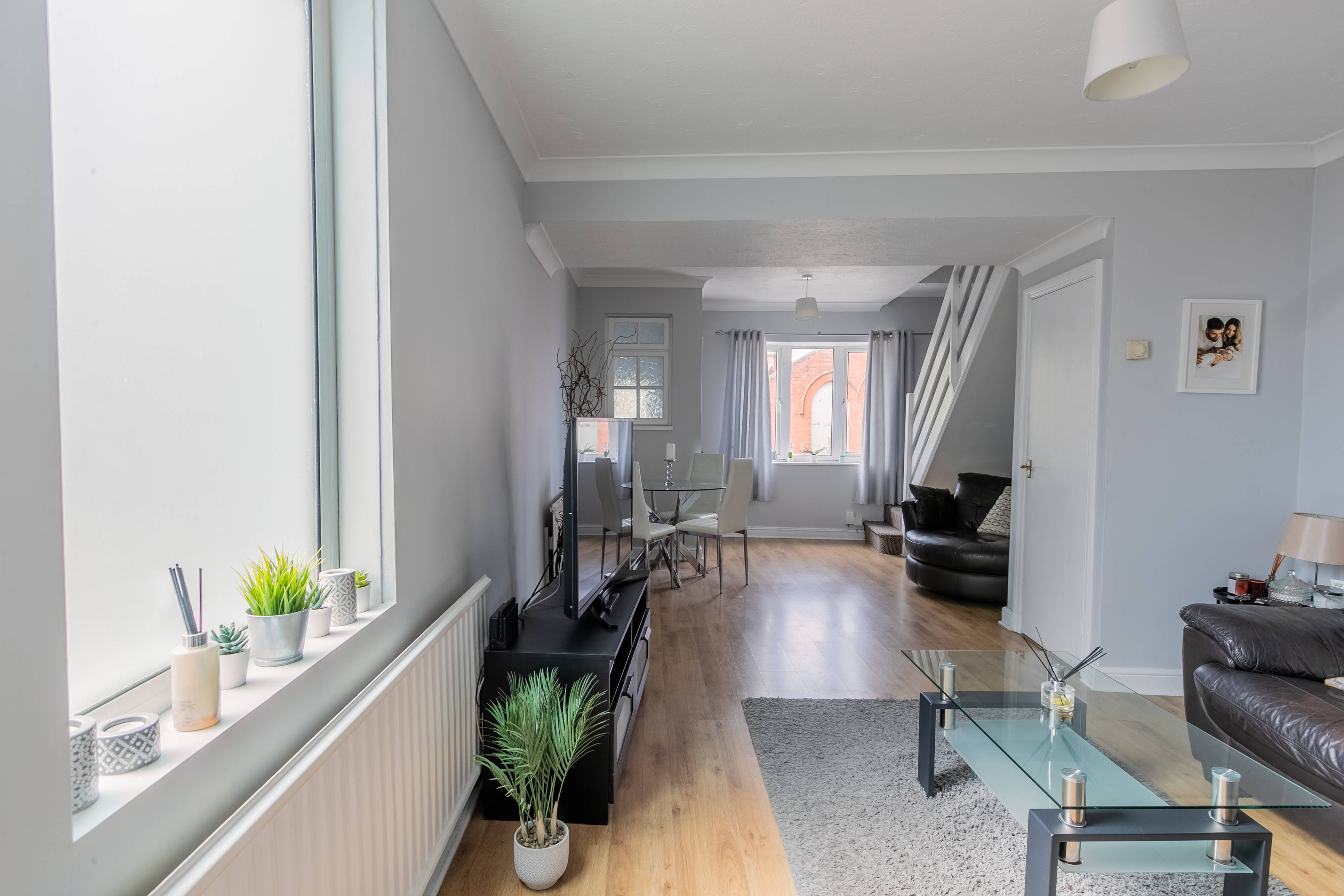 Lounge/Dining Room