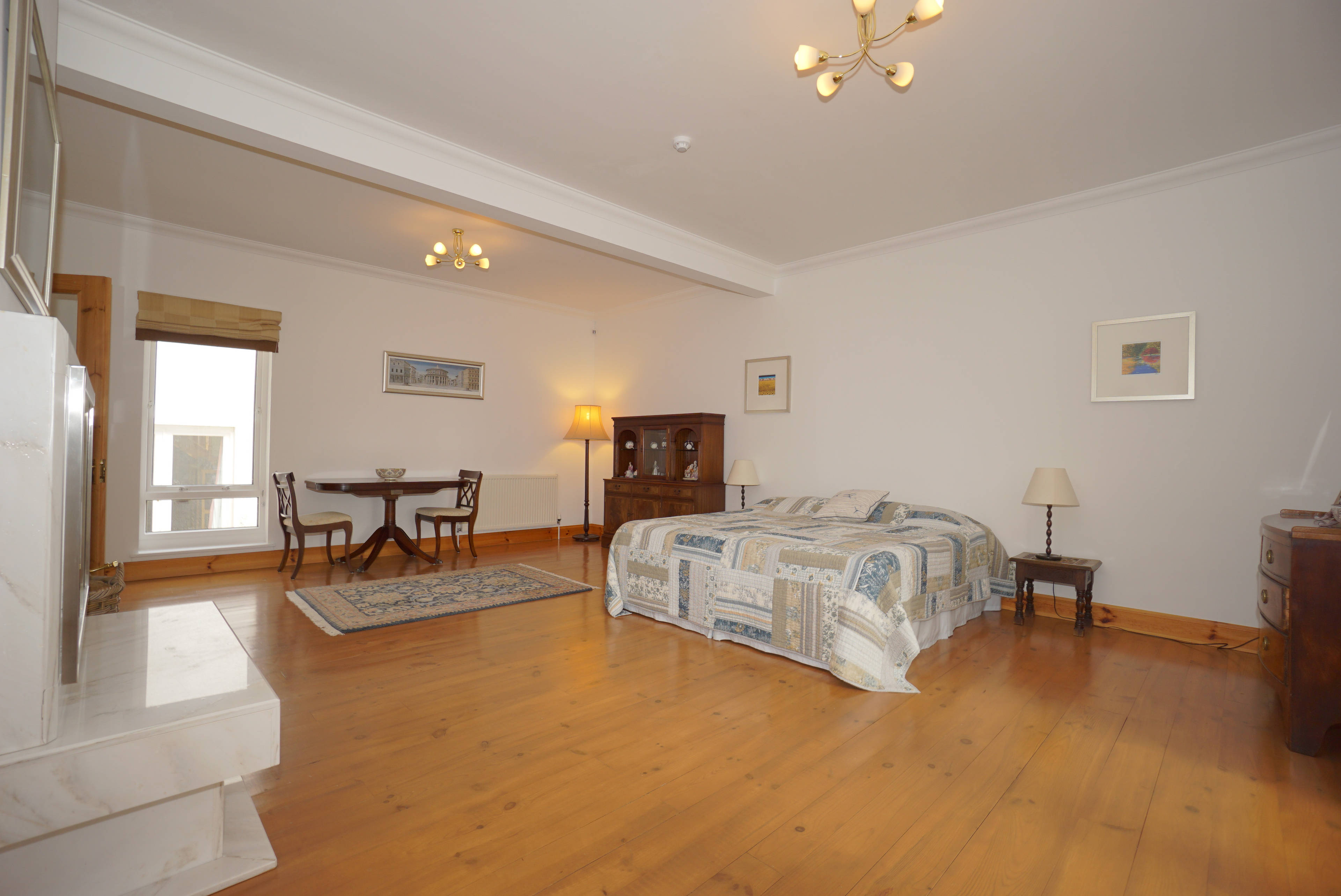 Dining Room/Bedroom
