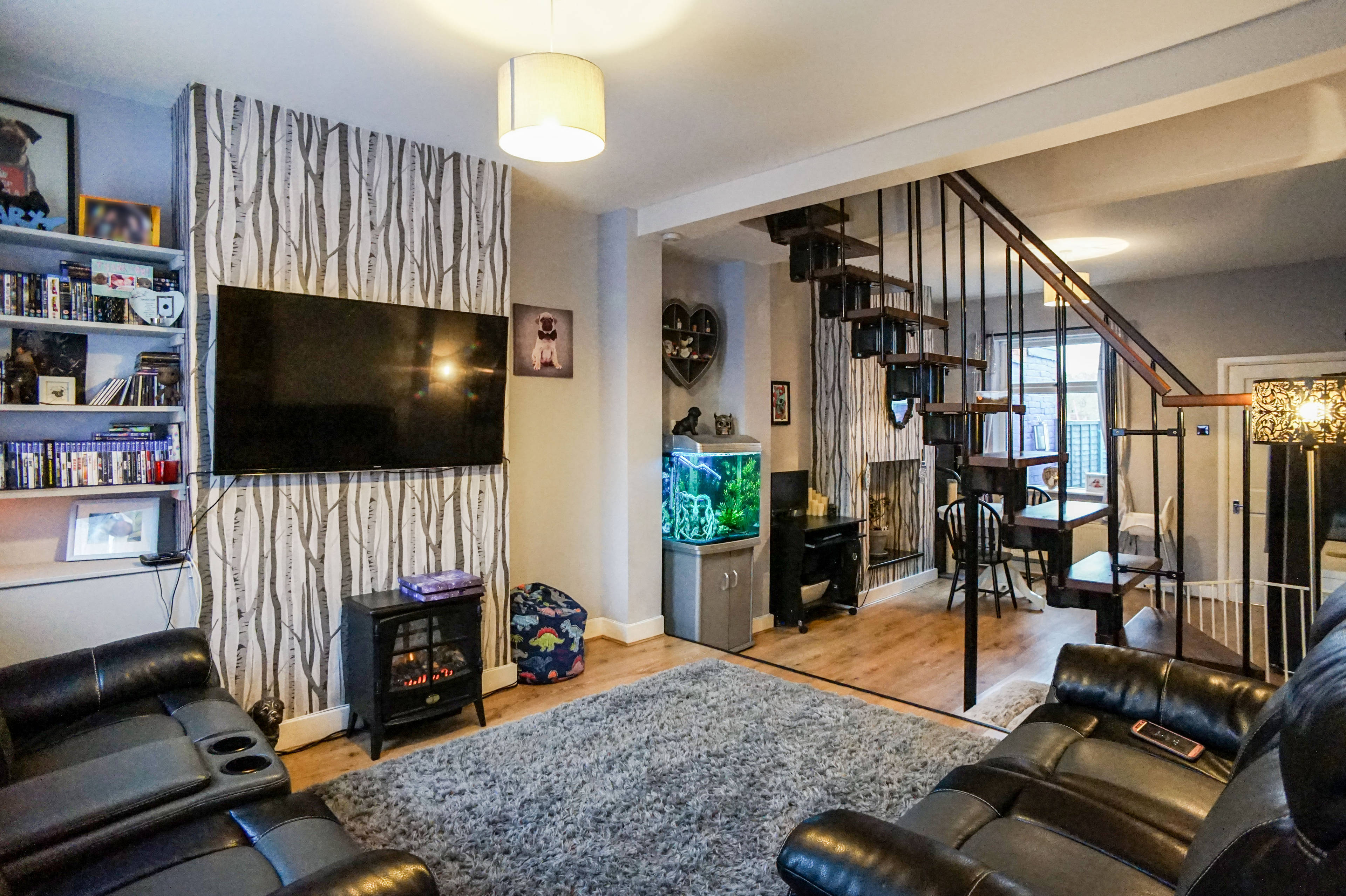 Lounge/Dining Room