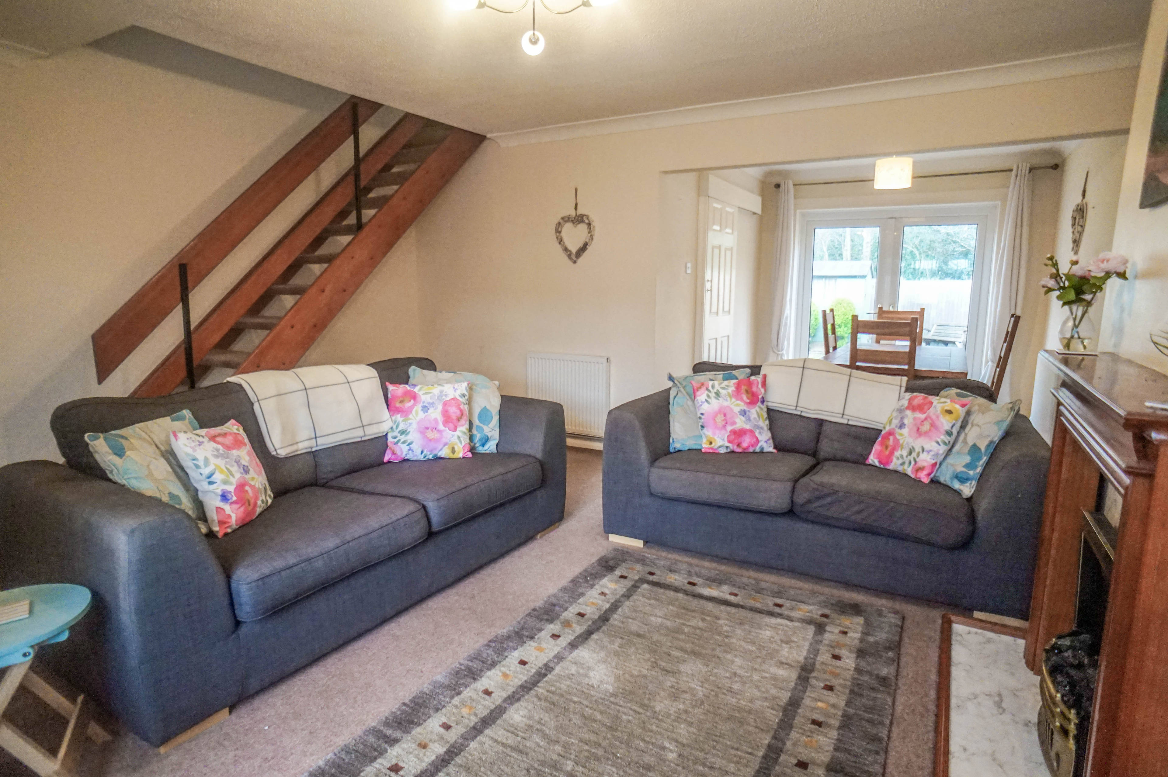 Lounge/Dining Room