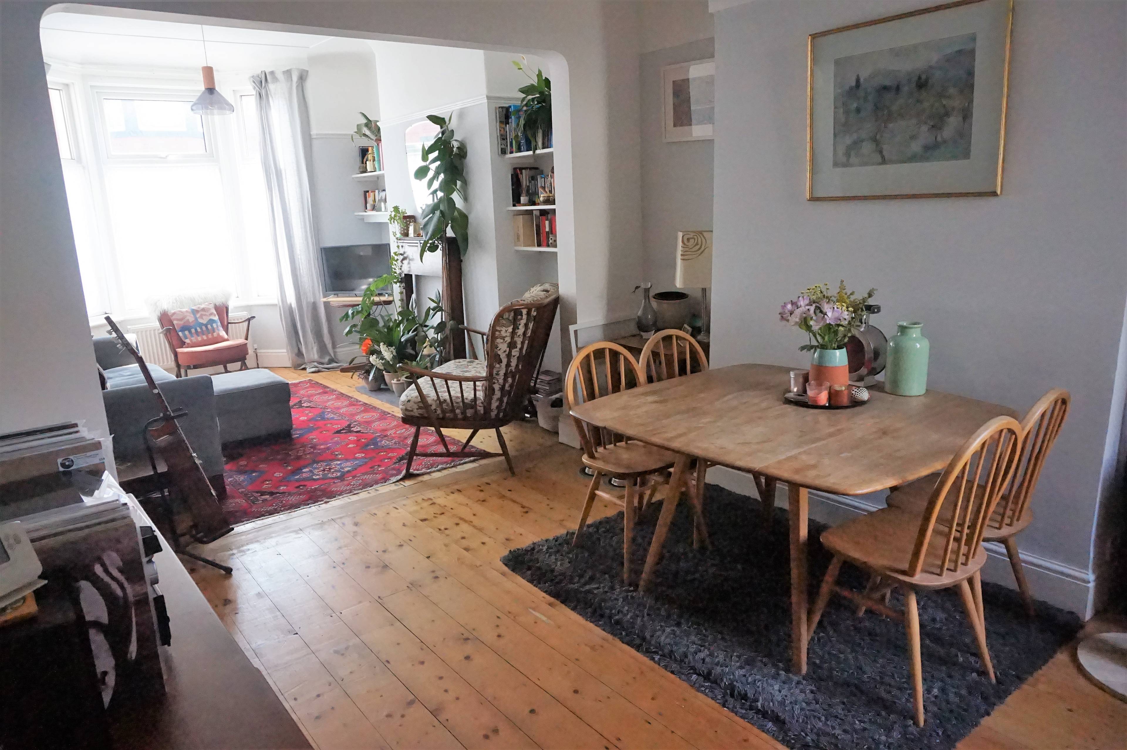 Lounge/Dining Room