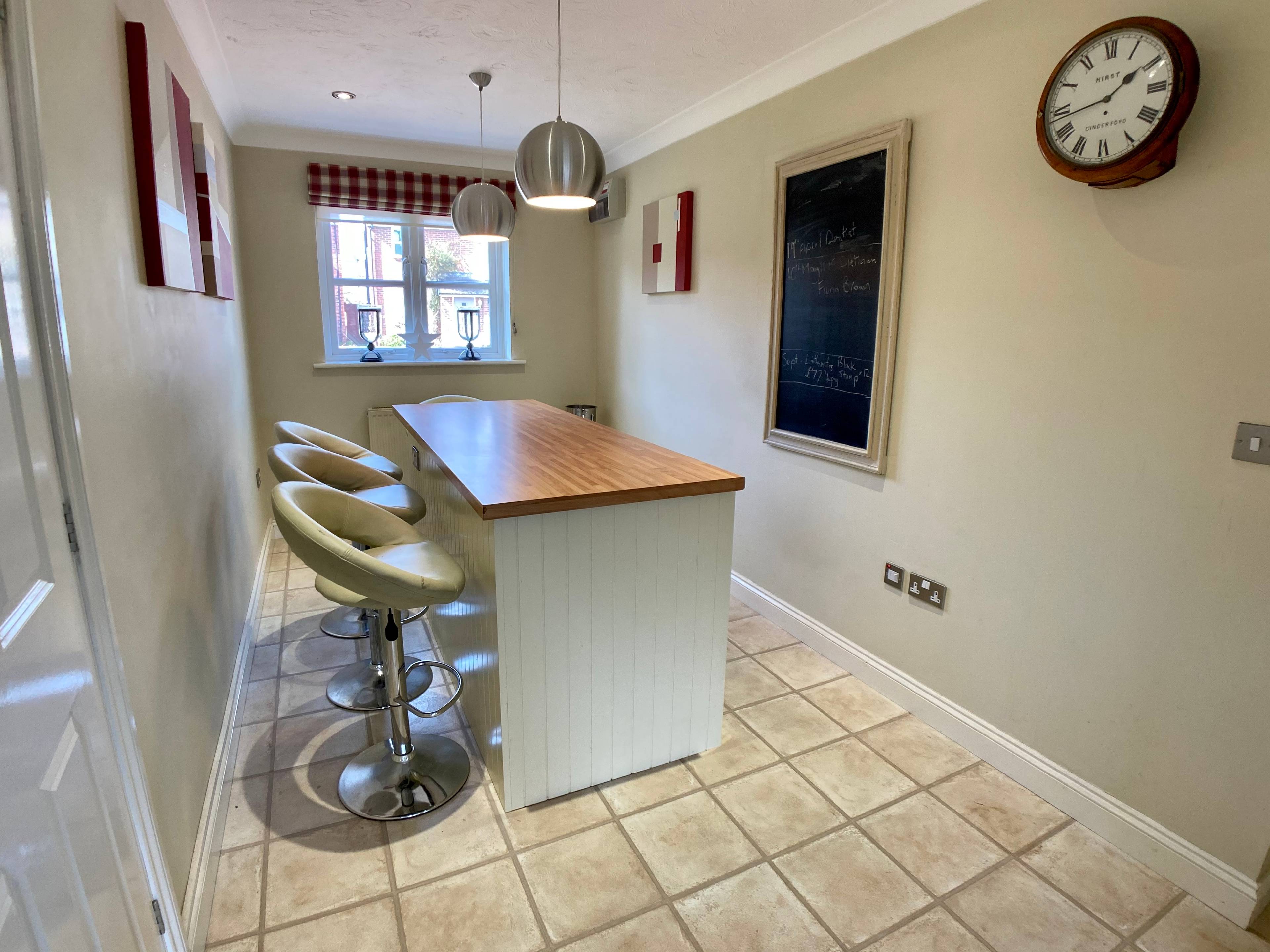 Kitchen/Breakfast