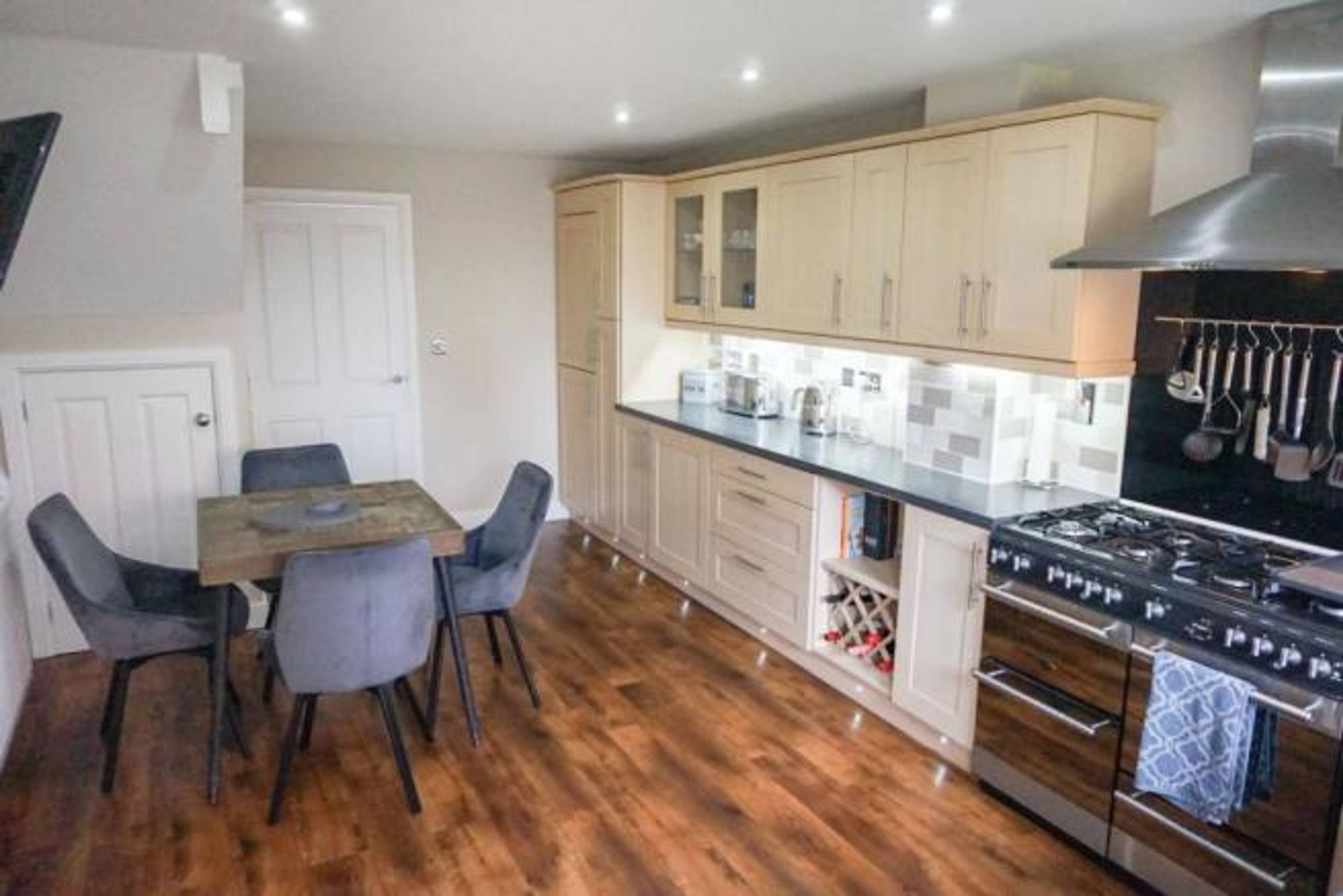Kitchen/Breakfast