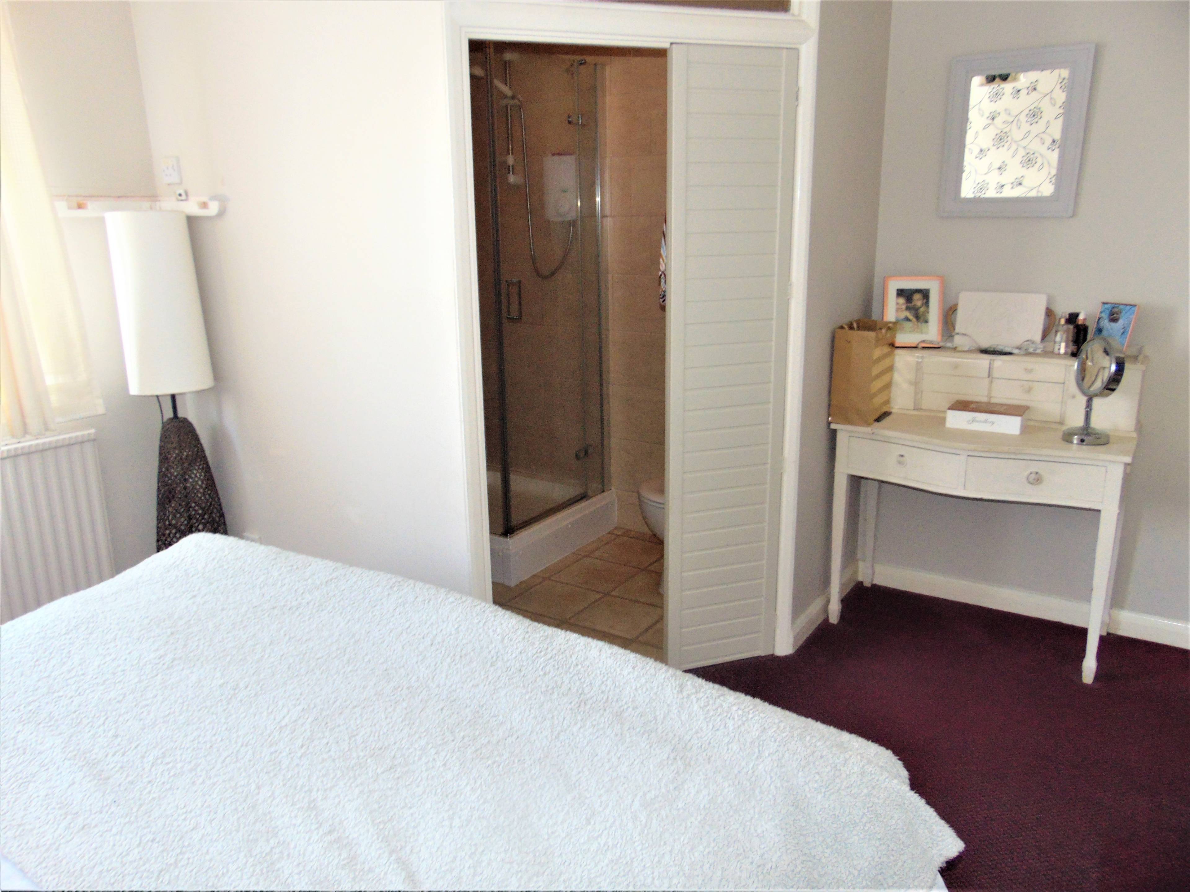 En-suite One