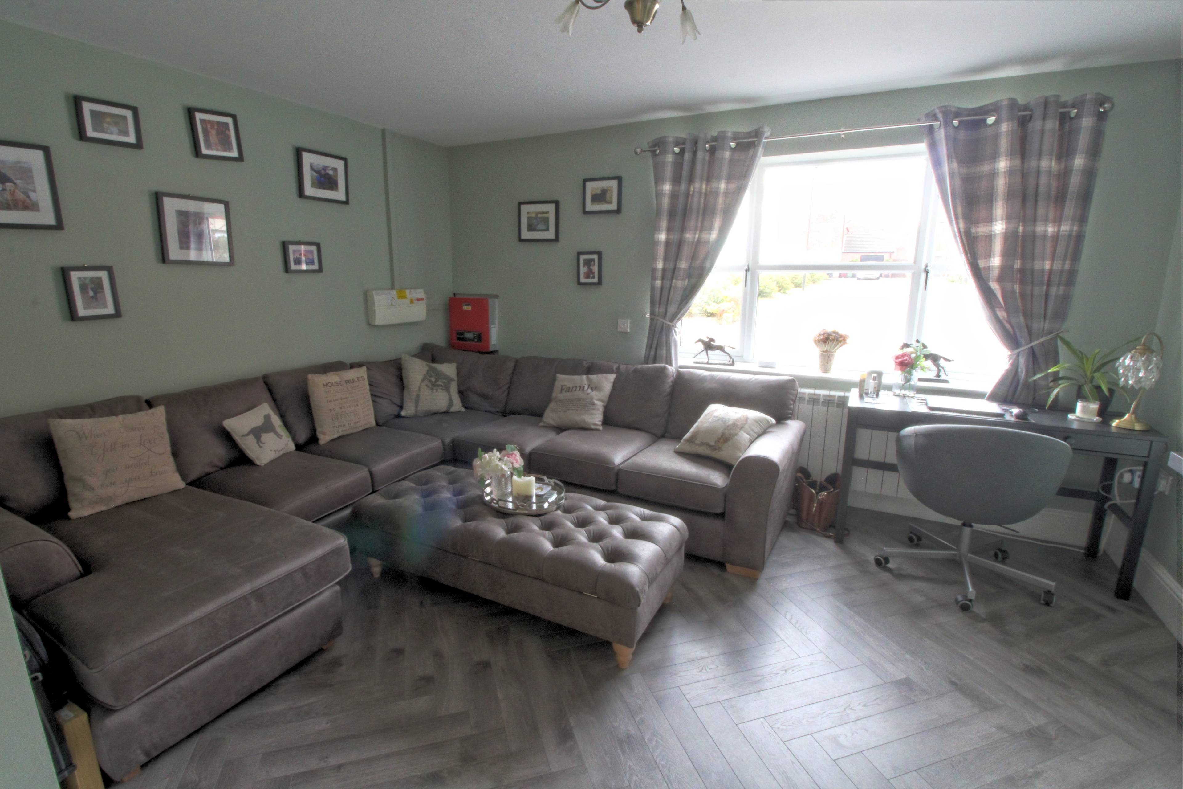 Lounge/Family/Games
