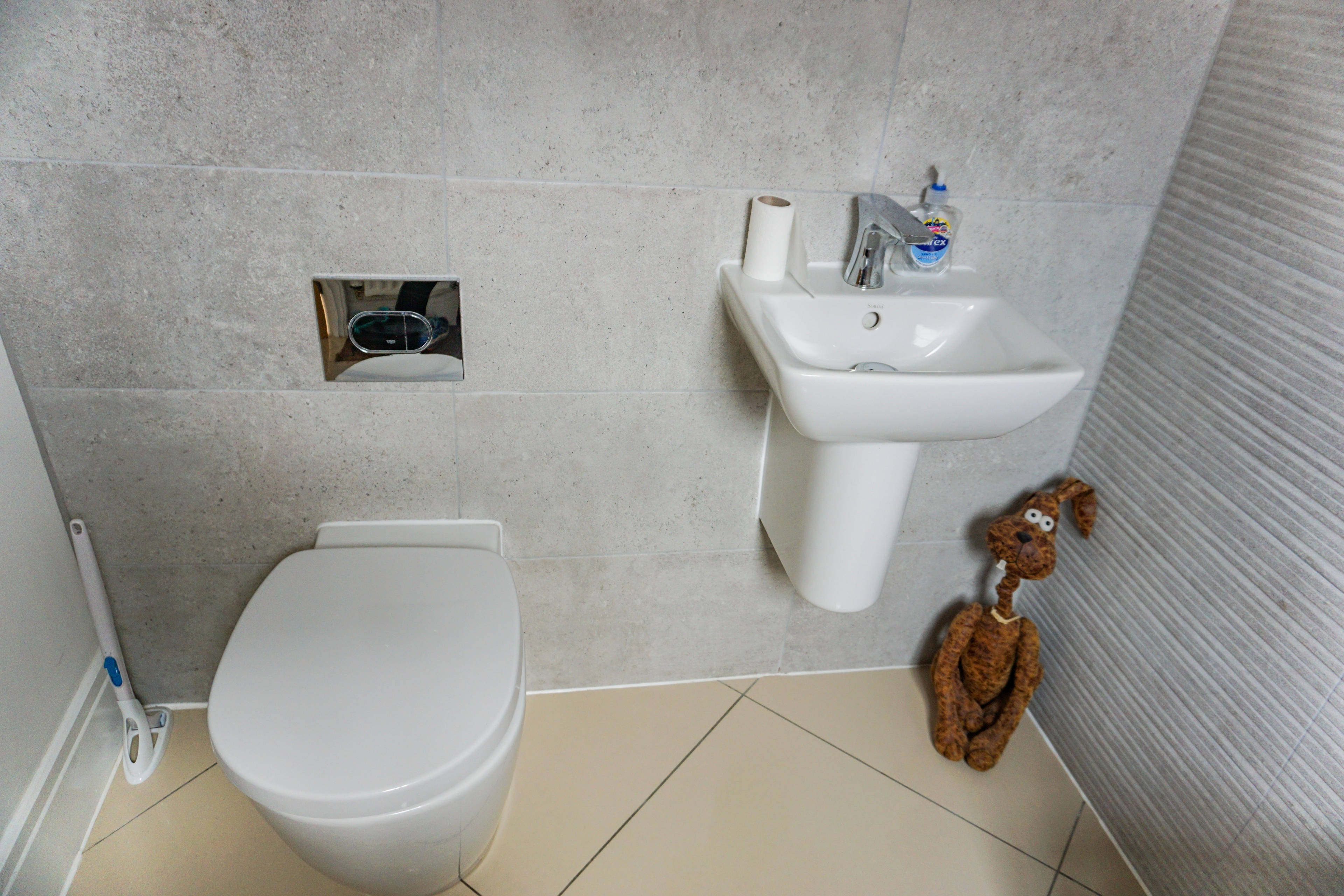 Downstairs Cloakroom