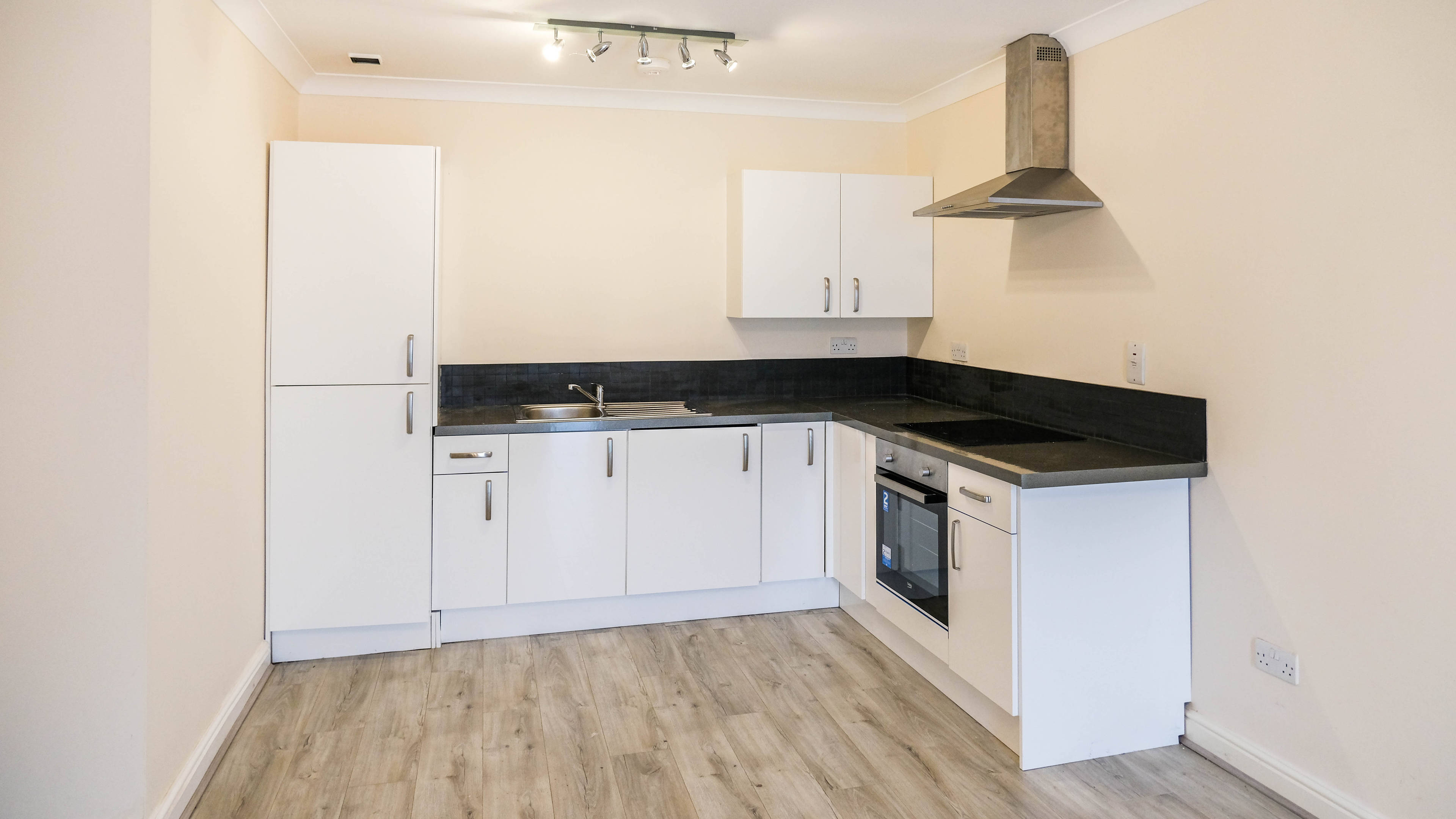 Lounge / Kitchen