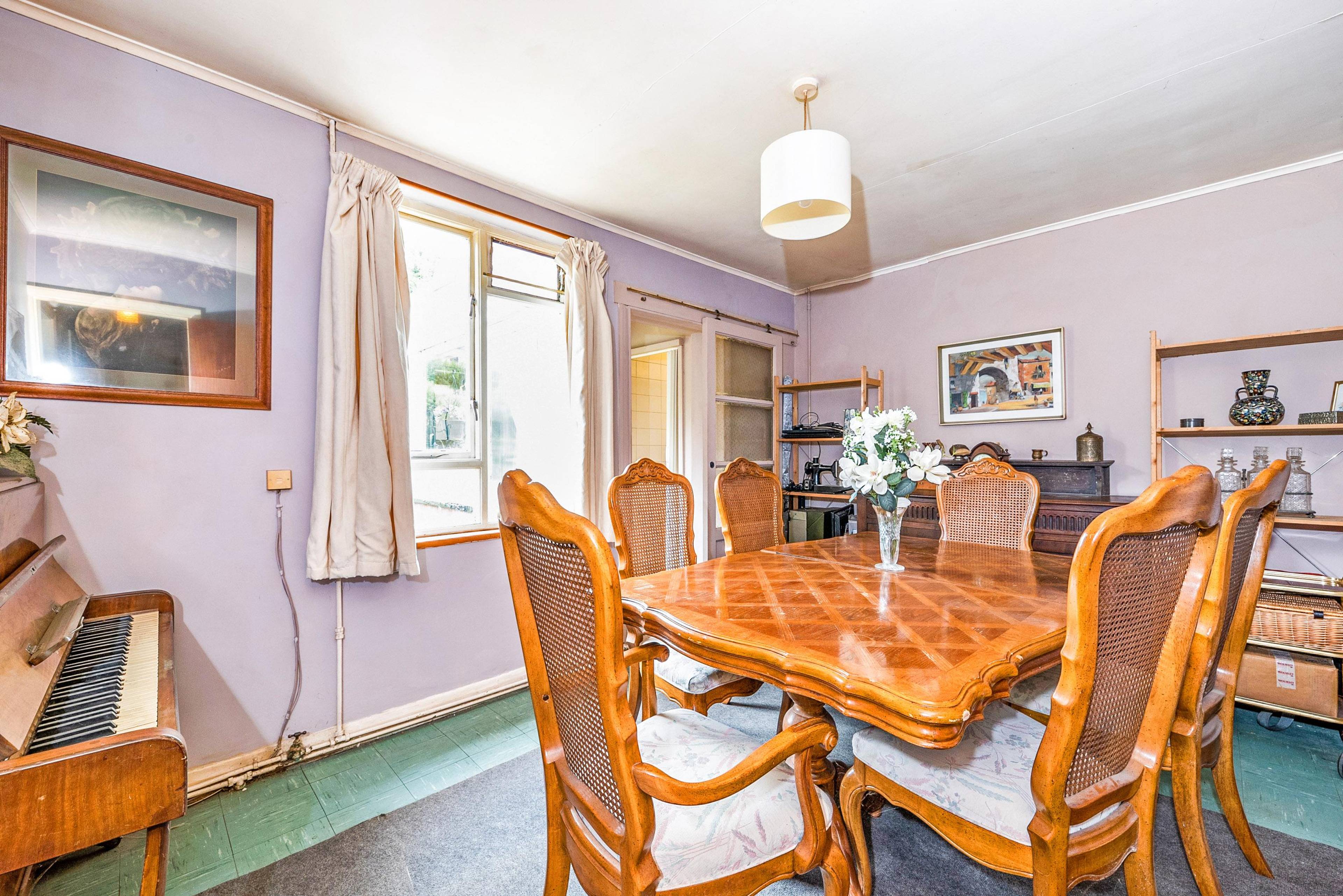 Reception/Bedroom