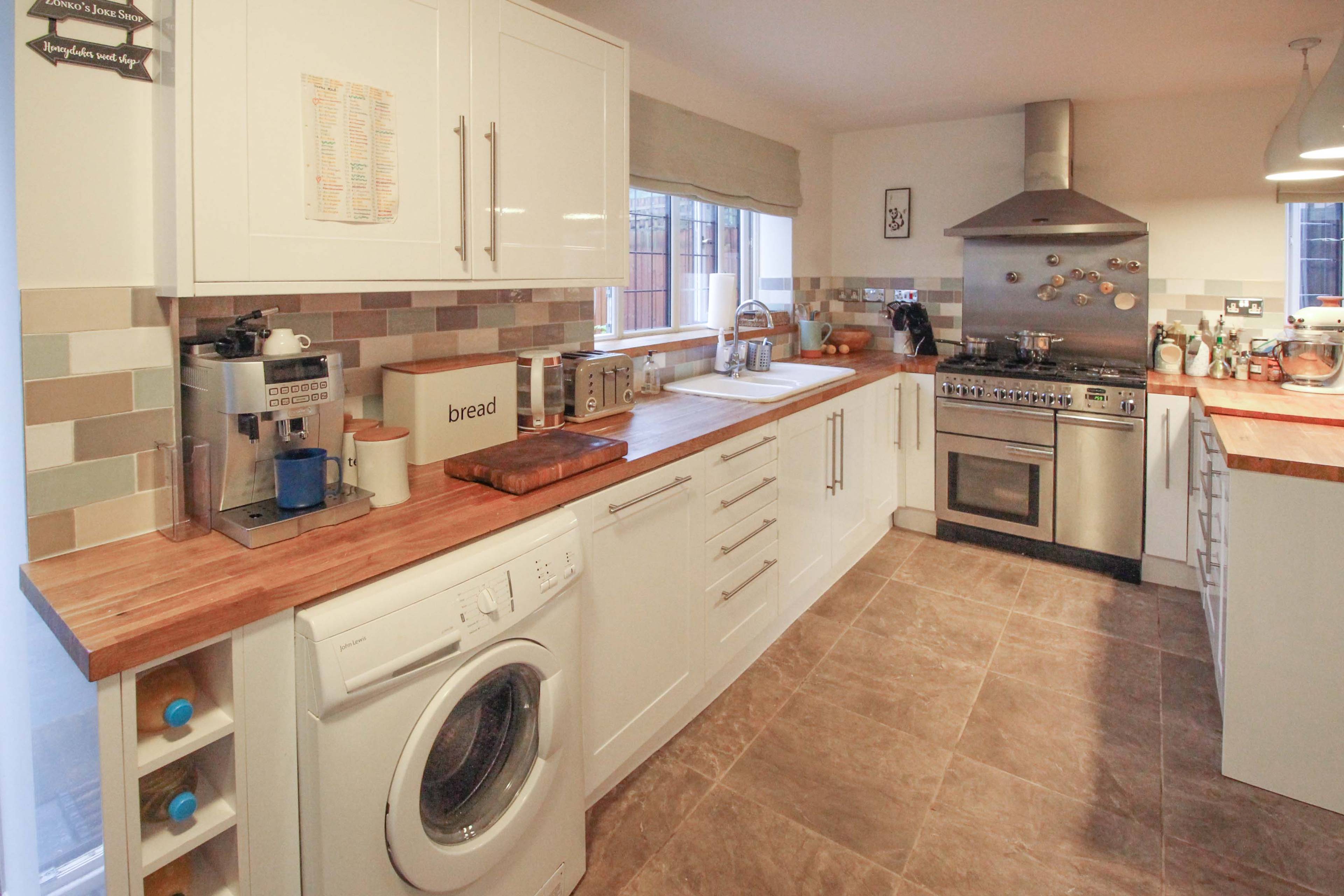 Kitchen/Breakfast