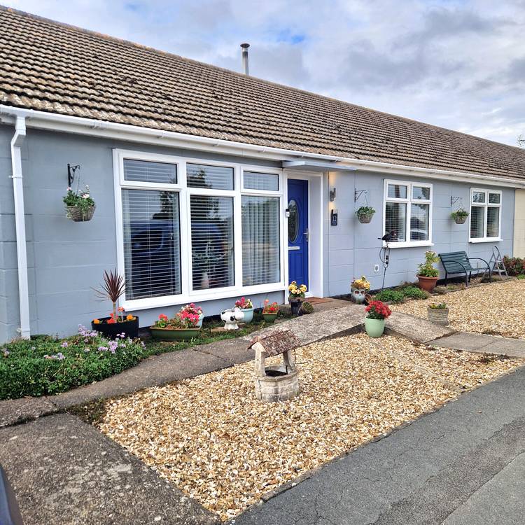 3 bedroom semi-detached bungalow
