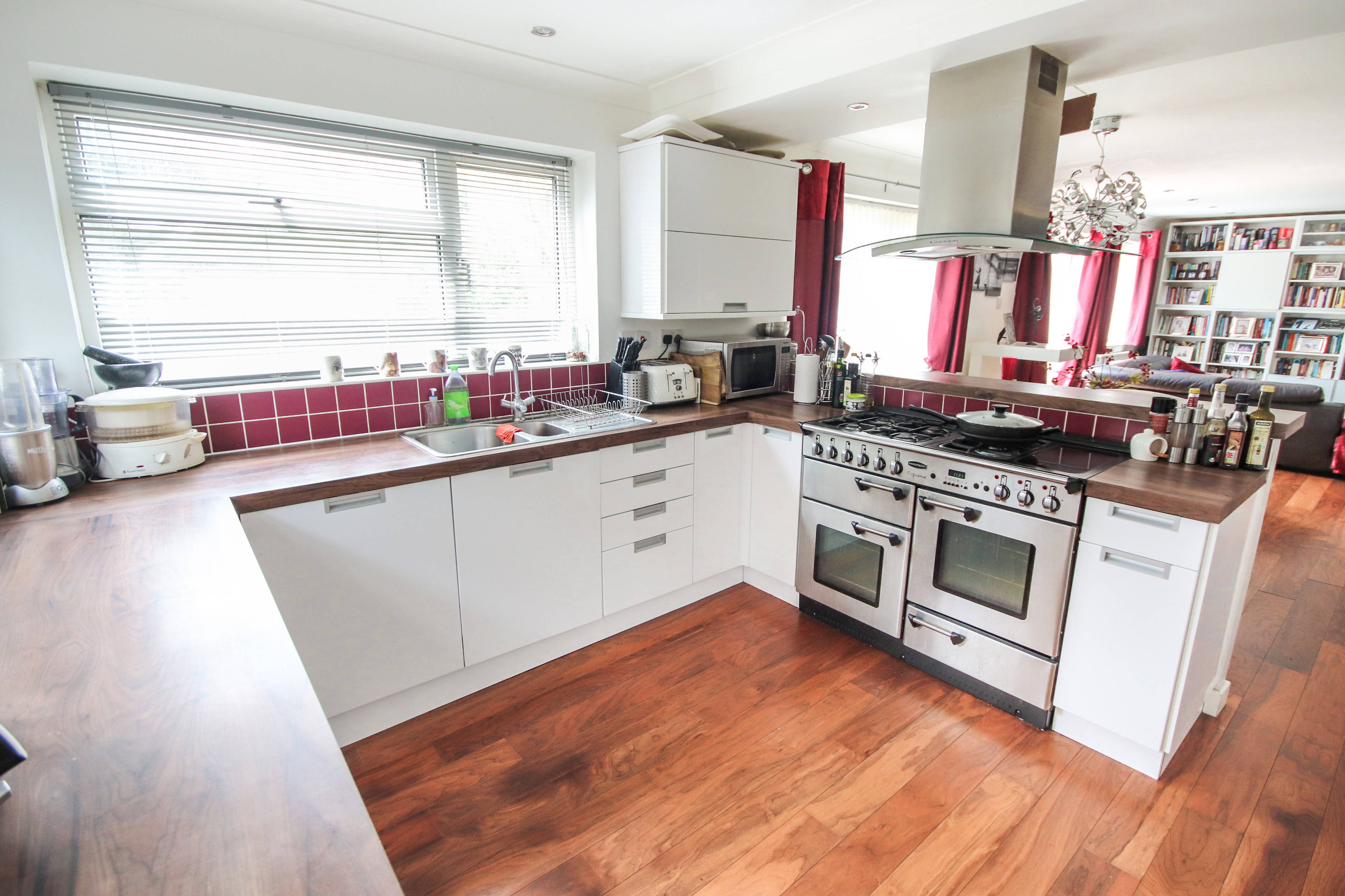 Kitchen/Breakfast