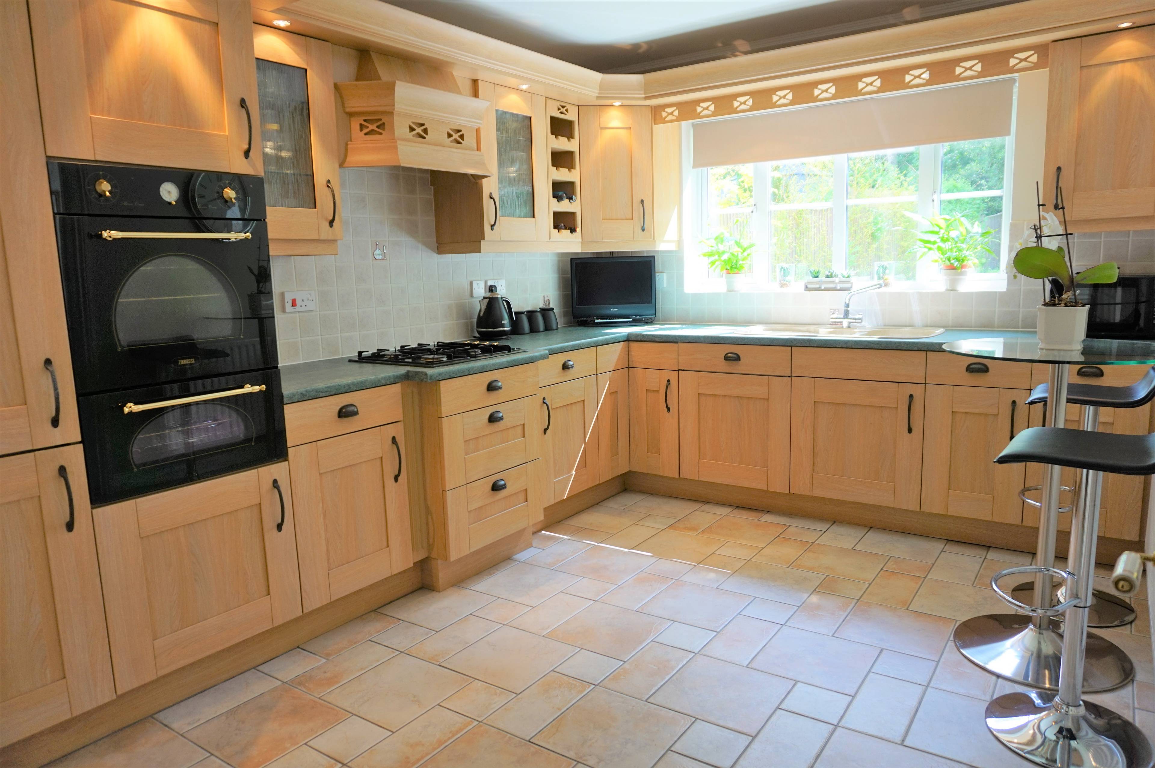 Kitchen/Breakfast
