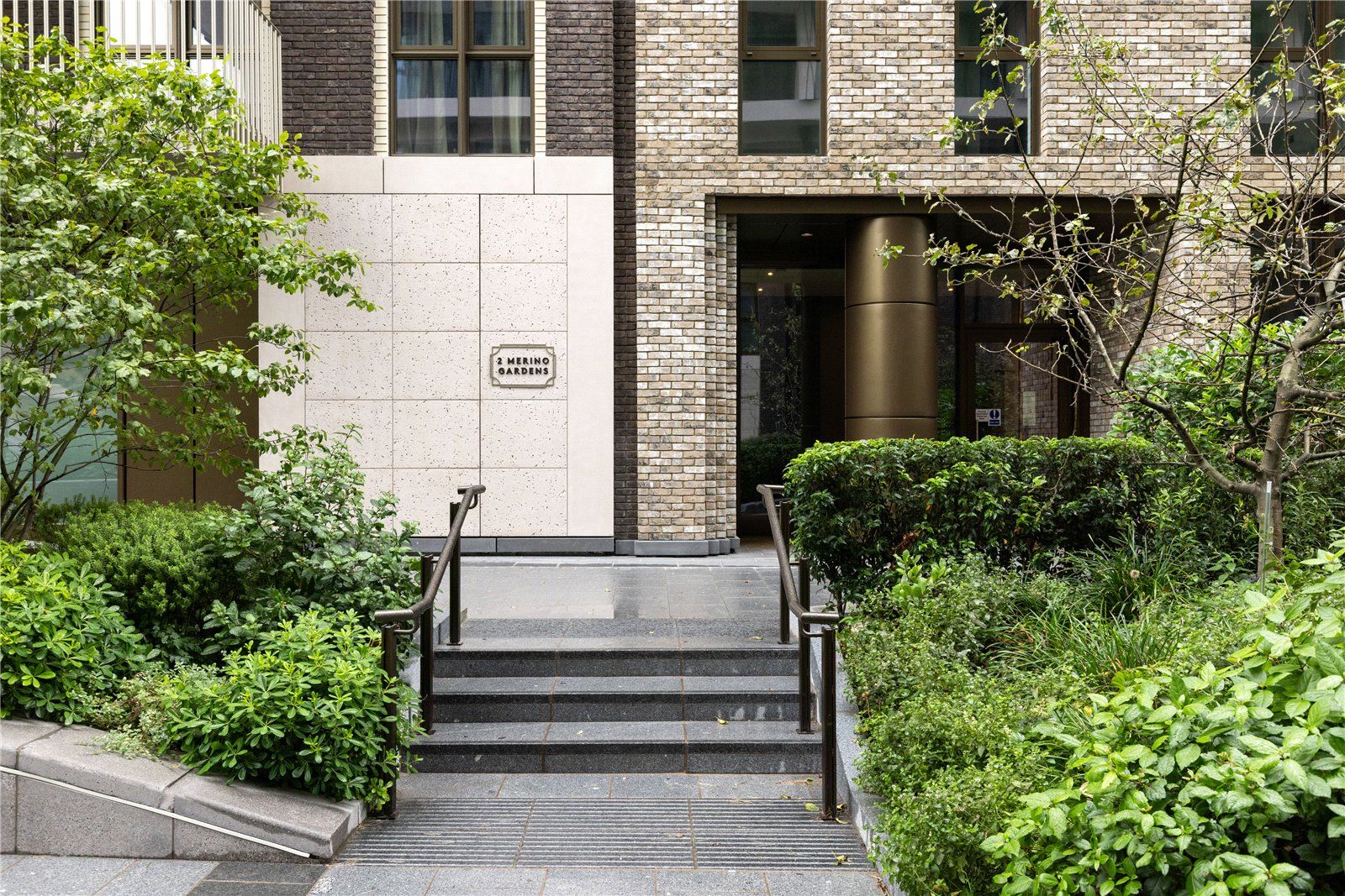 78 Houses & Flats For Sale in Canary Wharf Estate | Purplebricks