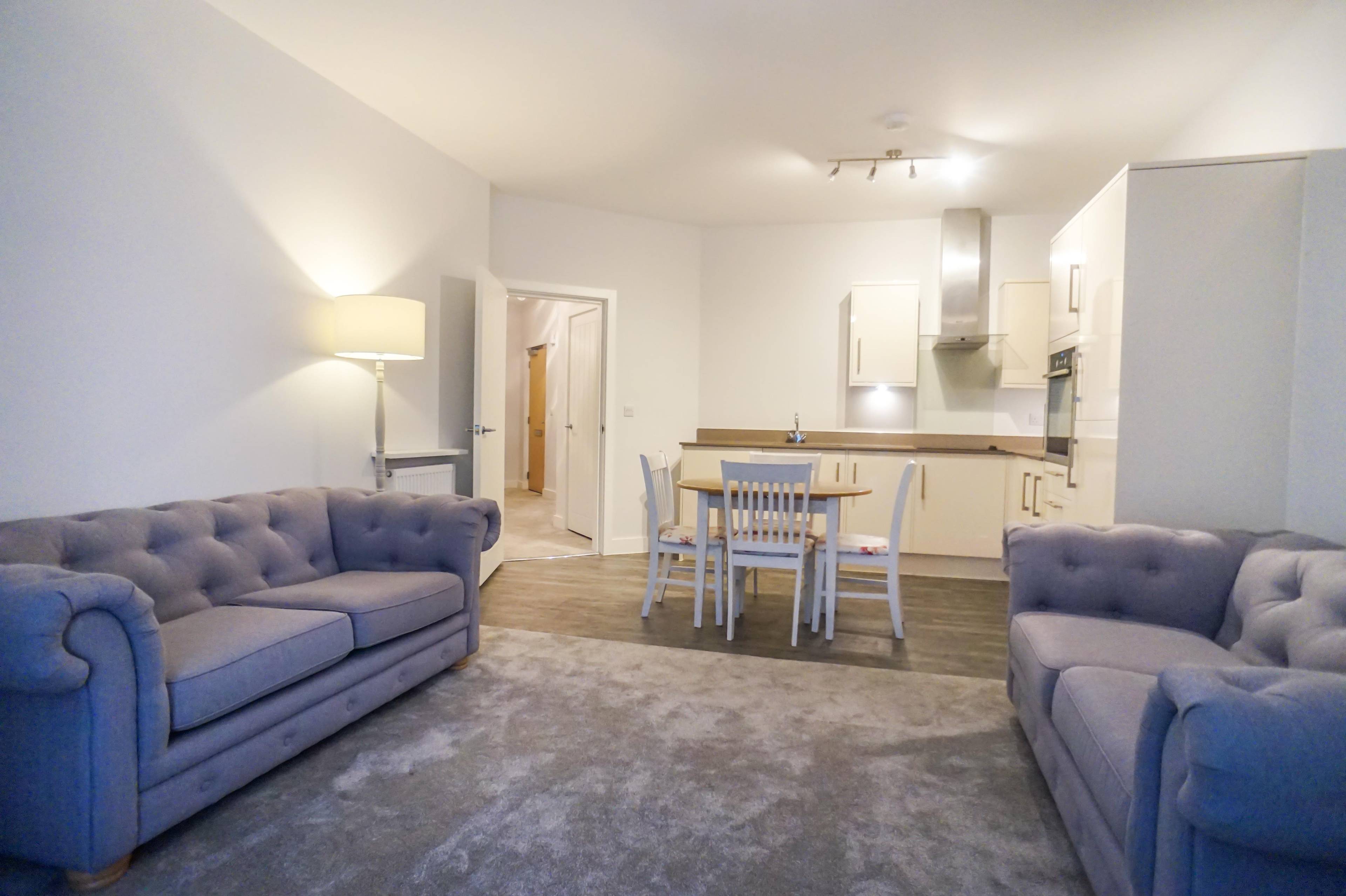 Lounge / Kitchen